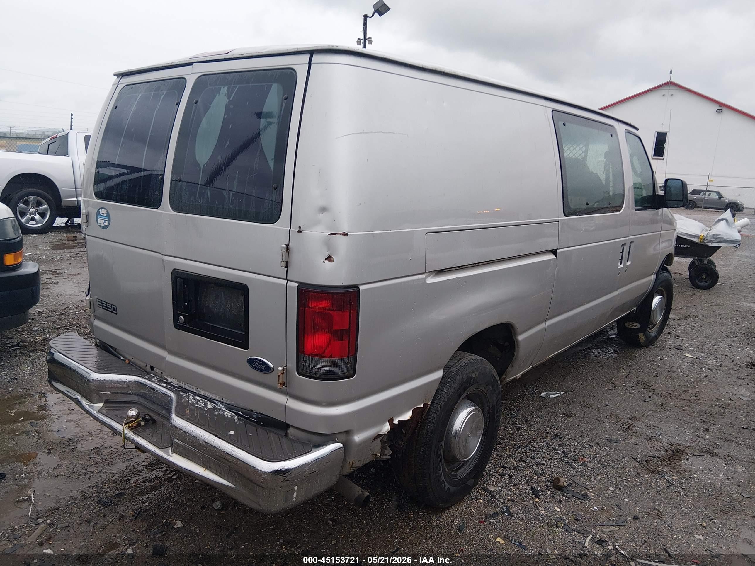2003 Ford E-250 Commercial Silver vin: 1FTNE24273HB34623