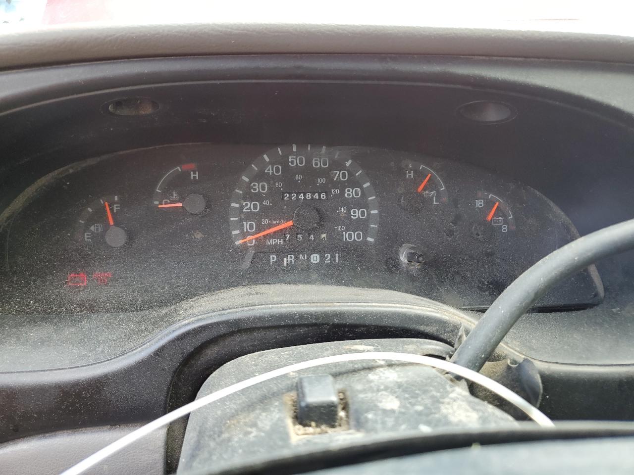 2001 Ford Econoline E250 Van Burgundy vin: 1FTNE24291HA28560