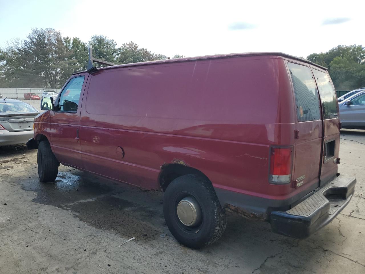 2001 Ford Econoline E250 Van Burgundy vin: 1FTNE24291HA28560