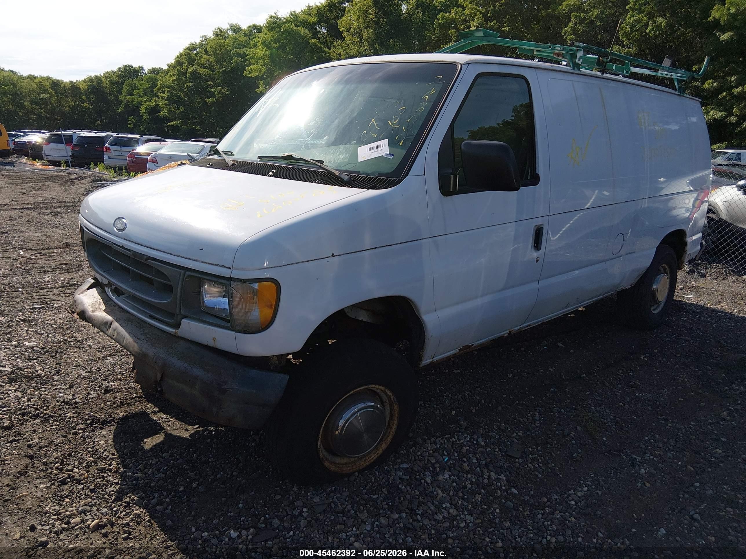 2000 Ford E-250 Commercial White vin: 1FTNE2429YHB08497