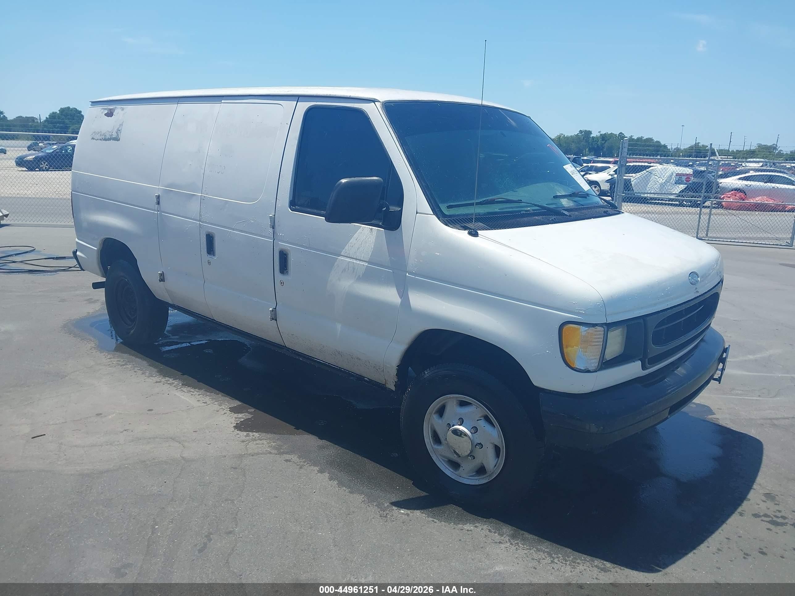 2000 Ford E-250 Commercial White vin: 1FTNE242XYHA45989