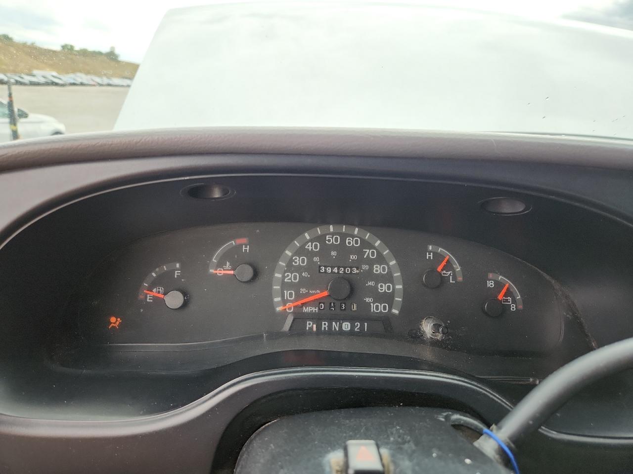 2001 Ford Econoline E250 Van White vin: 1FTNE24L01HB04904