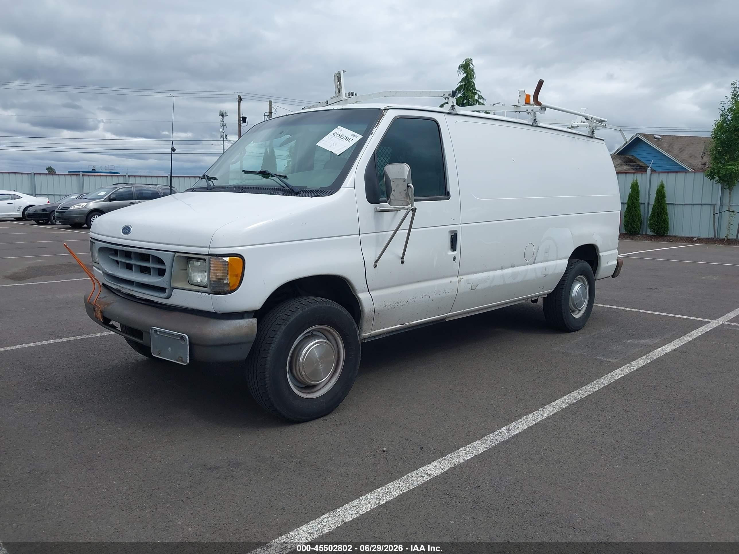 2002 Ford E-250 Commercial/recreational White vin: 1FTNE24L02HB36723