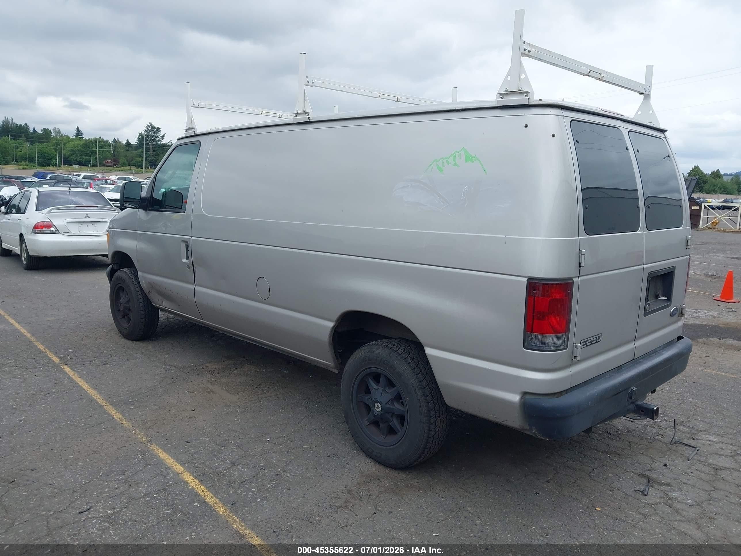 2003 Ford E-250 Commercial/recreational Silver vin: 1FTNE24L03HA83331