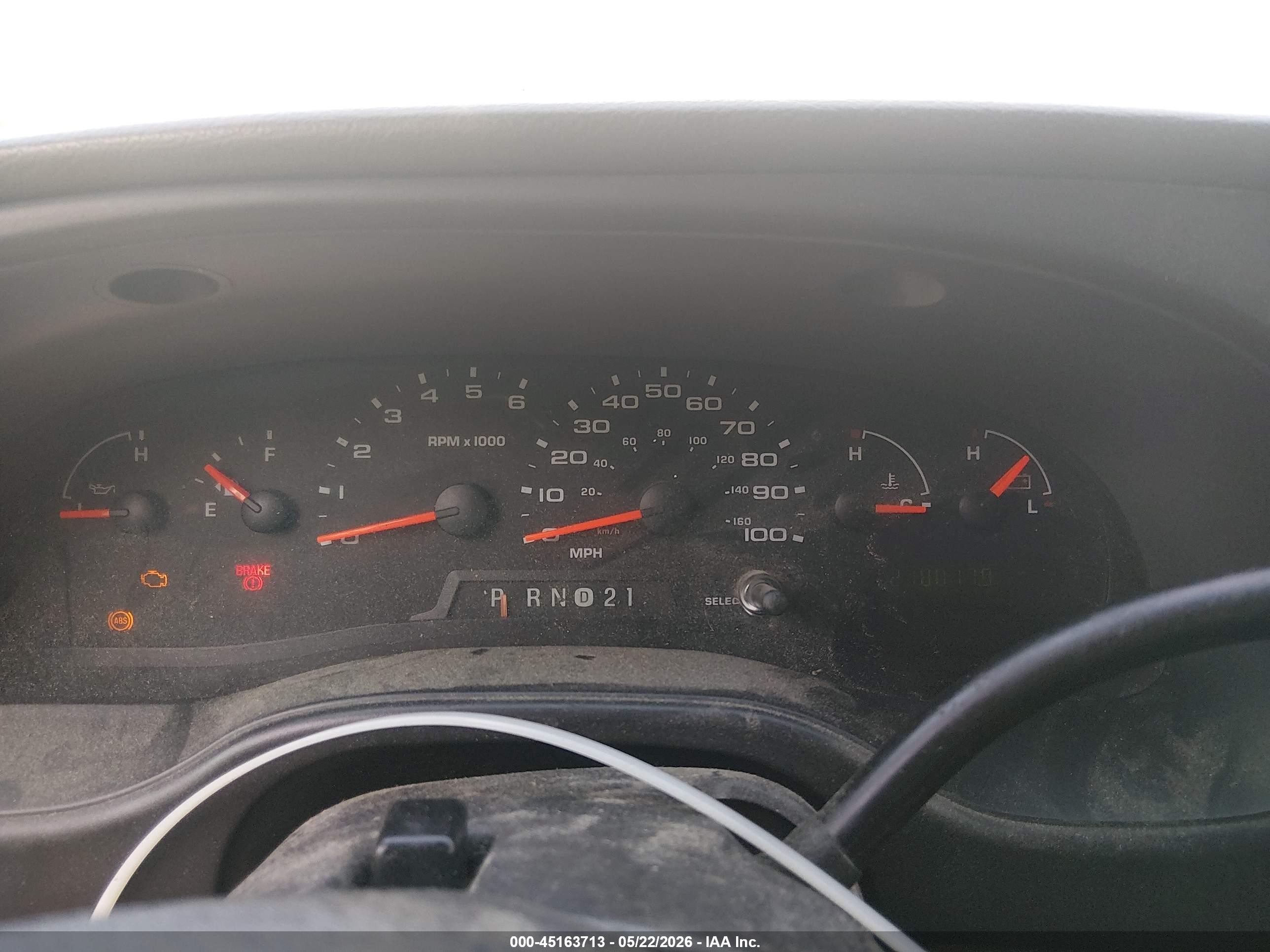 2004 Ford E-250 Commercial/recreational Silver vin: 1FTNE24L04HA55983