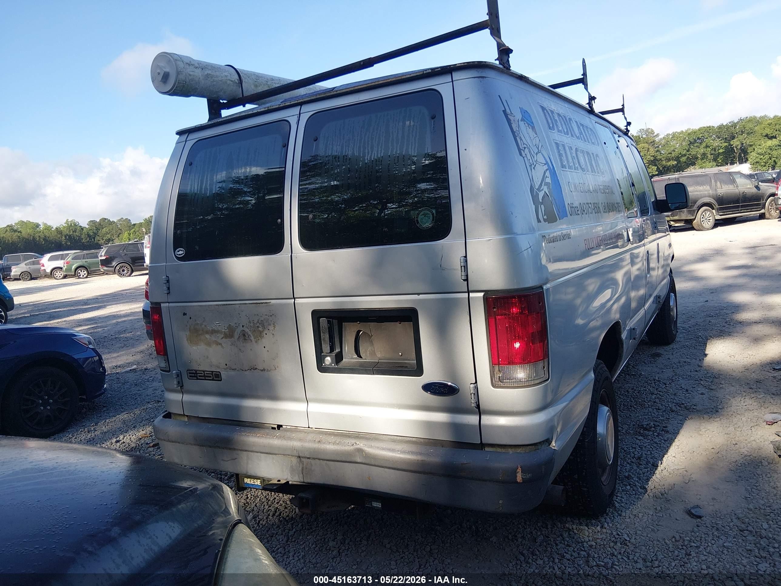 2004 Ford E-250 Commercial/recreational Silver vin: 1FTNE24L04HA55983