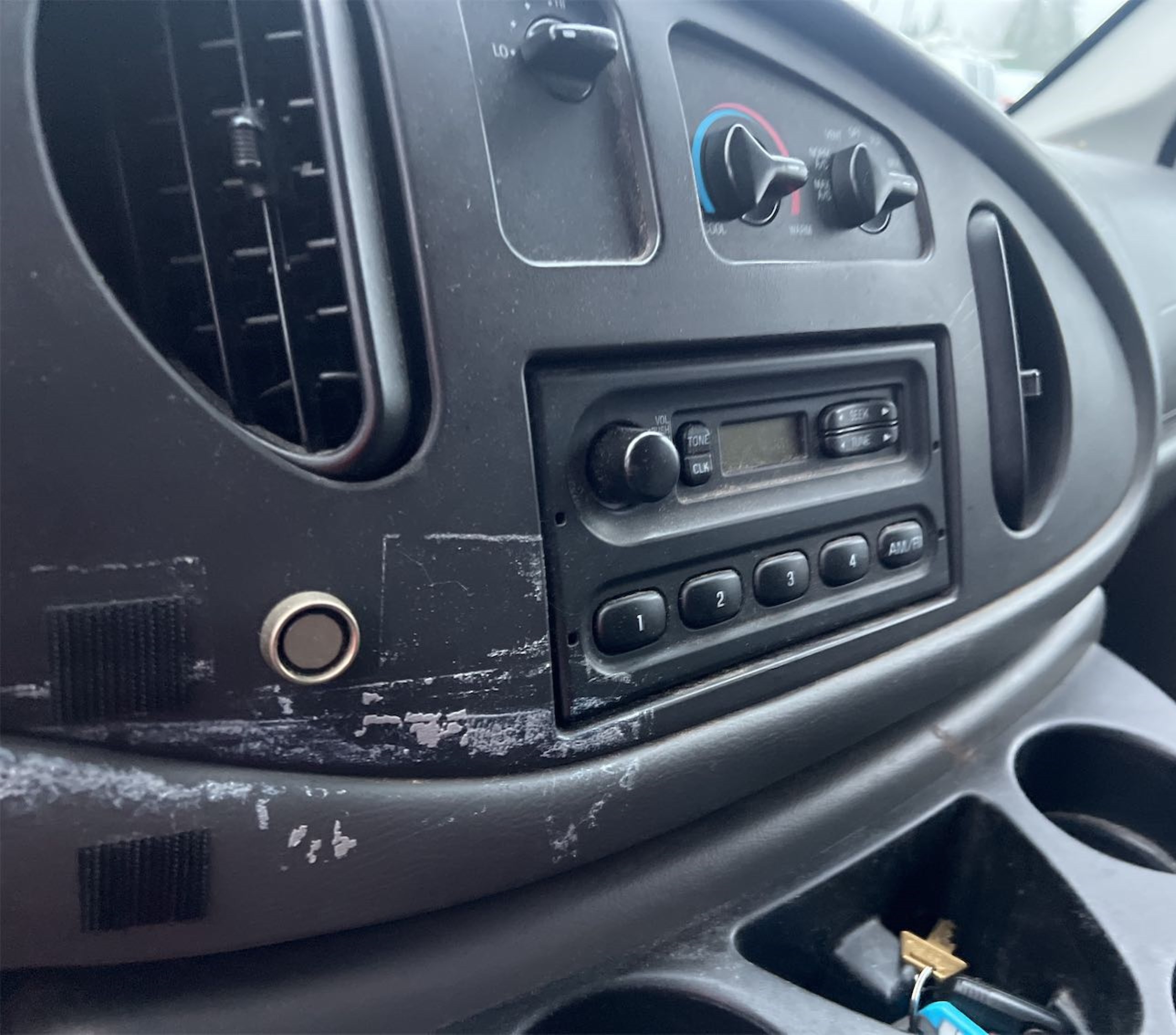 2007 Ford Econoline E250 Van vin: 1FTNE24L07DA44123