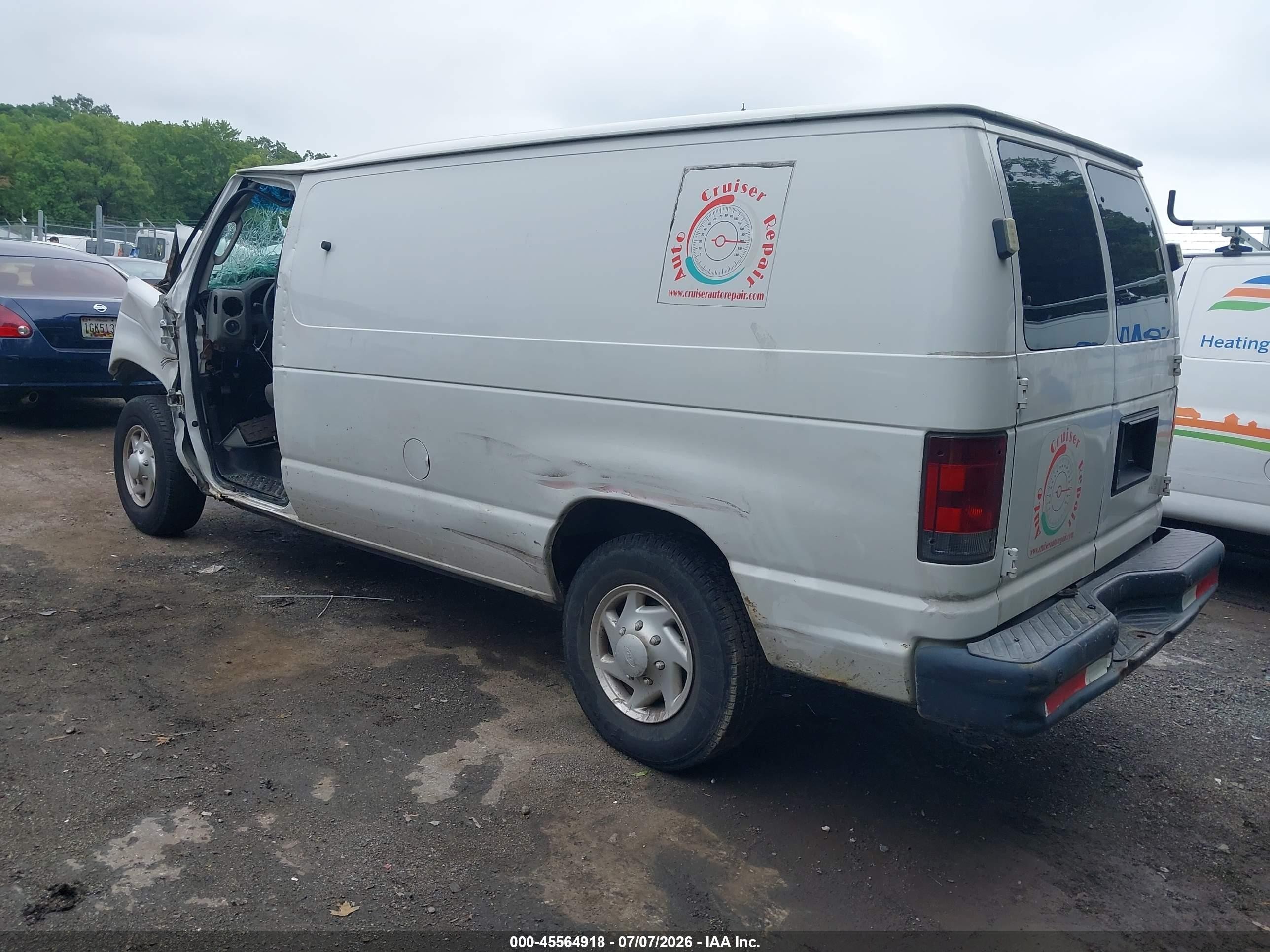 2009 Ford E-250 Commercial/recreational White vin: 1FTNE24L09DA81952