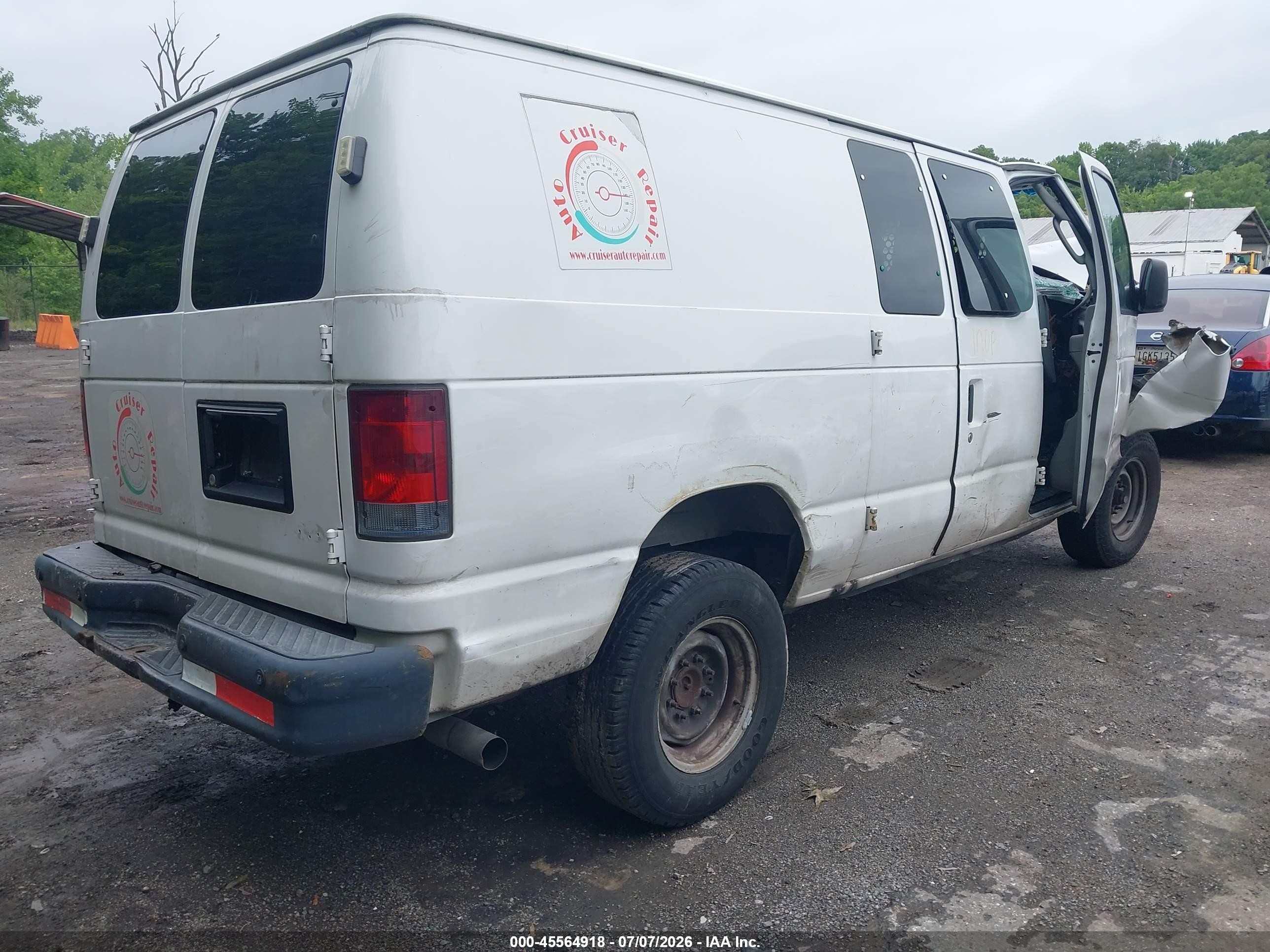 2009 Ford E-250 Commercial/recreational White vin: 1FTNE24L09DA81952