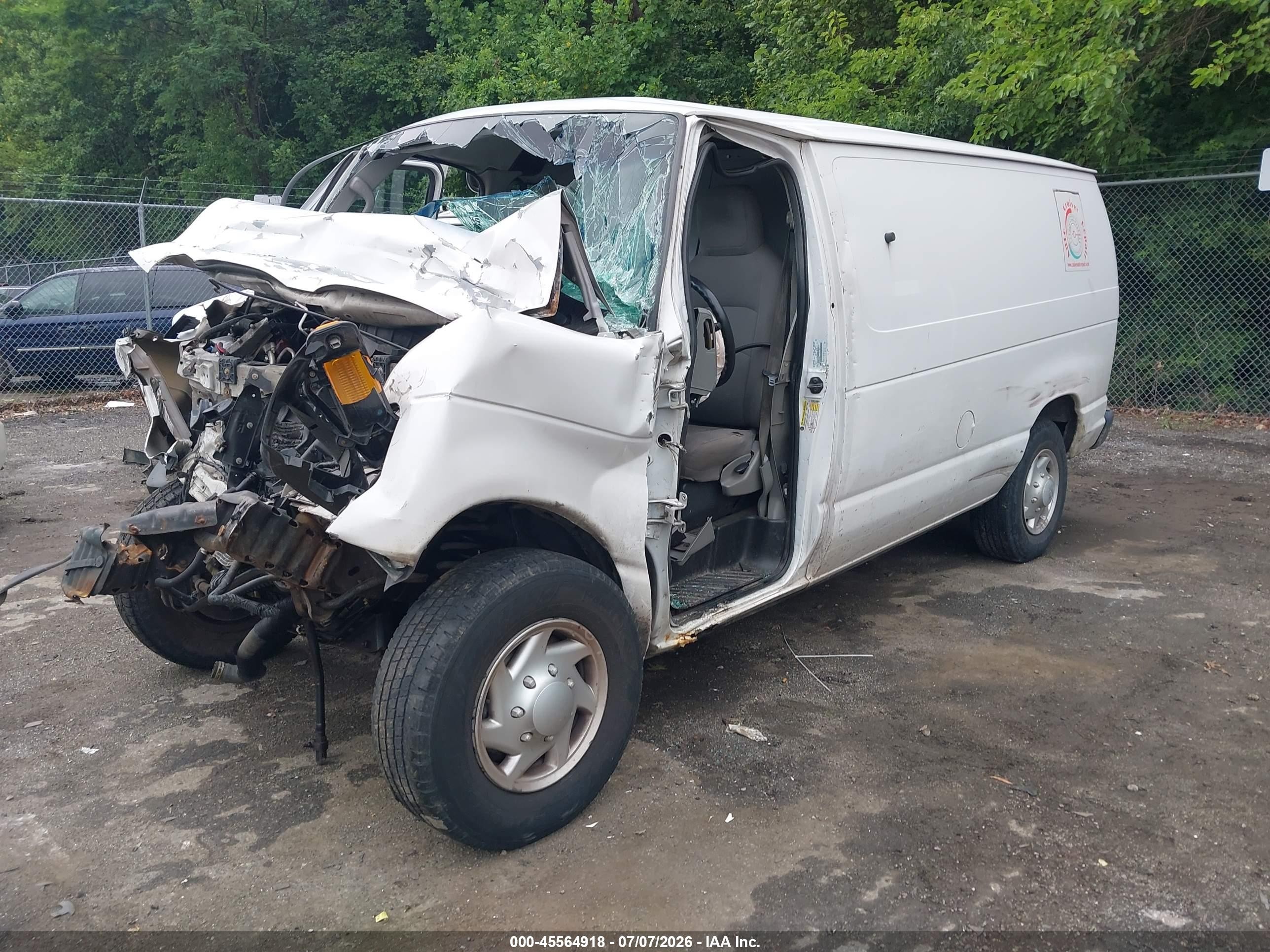 2009 Ford E-250 Commercial/recreational White vin: 1FTNE24L09DA81952