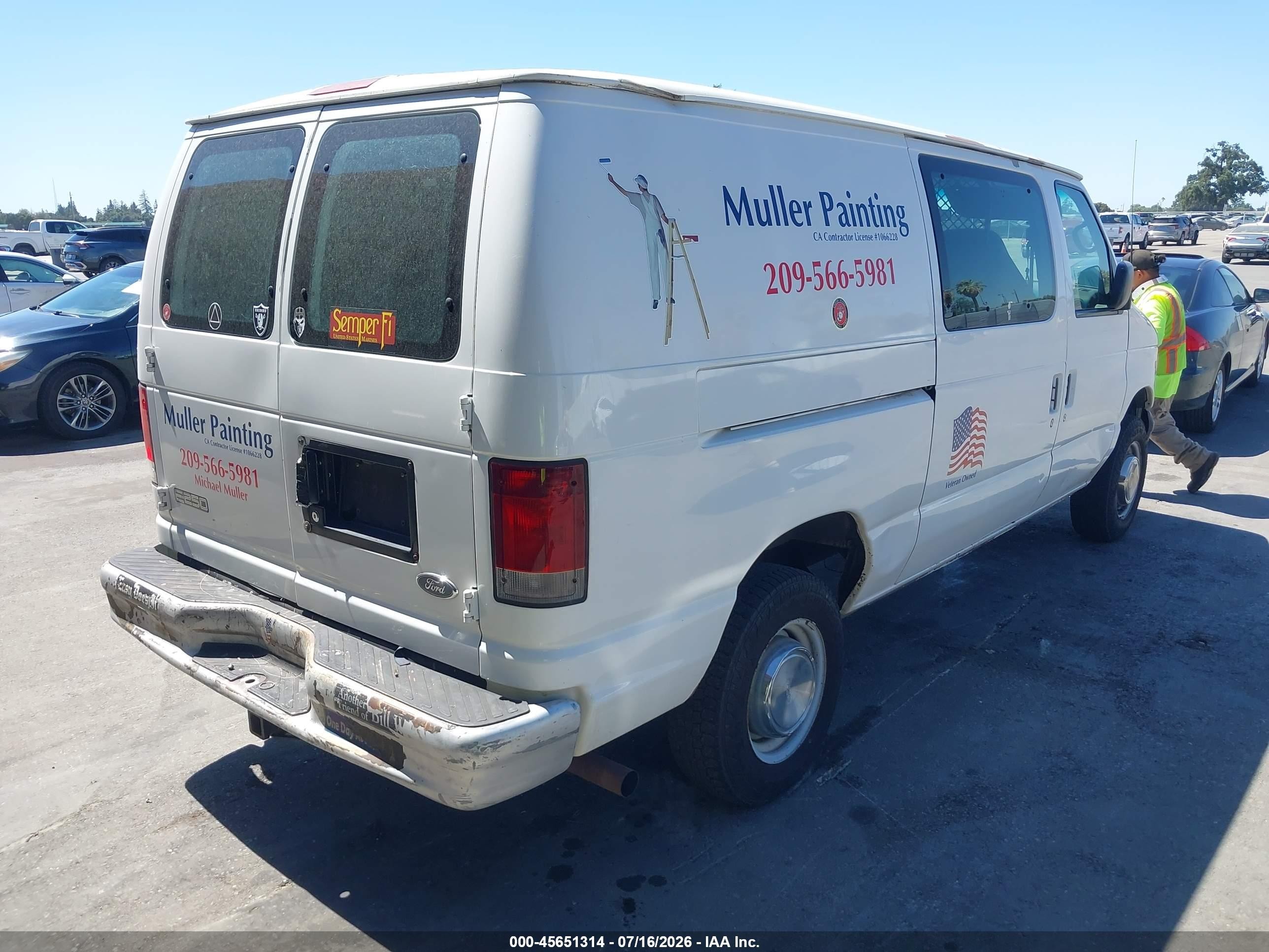 2001 Ford E-250 Commercial/recreational White vin: 1FTNE24L11HA26732