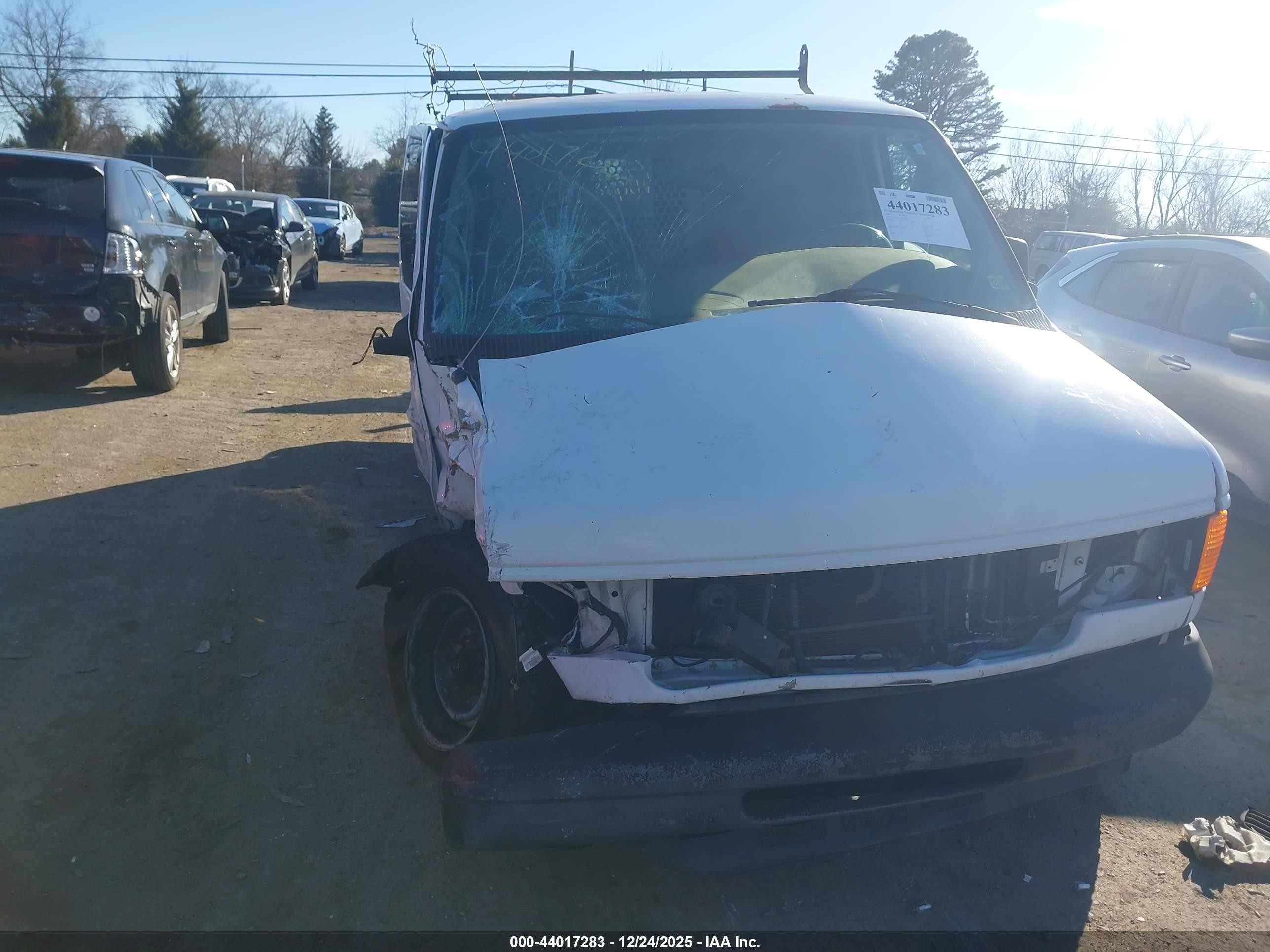 2007 Ford E-250 Commercial/recreational White vin: 1FTNE24L17DA39593