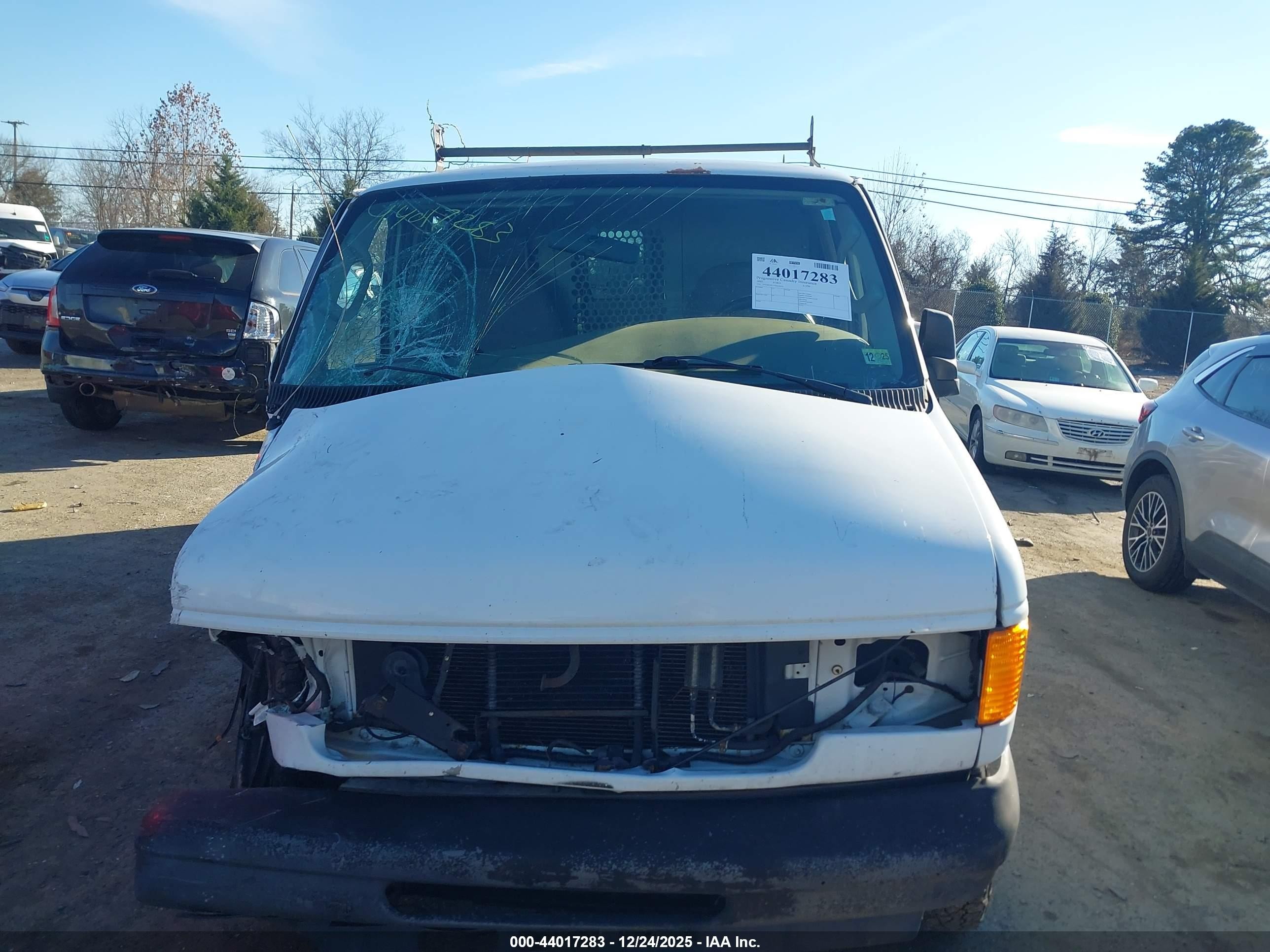 2007 Ford E-250 Commercial/recreational White vin: 1FTNE24L17DA39593