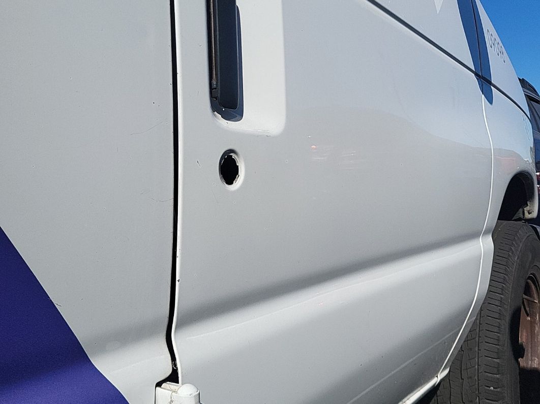 2007 Ford Econoline E250 Van vin: 1FTNE24L17DA44163