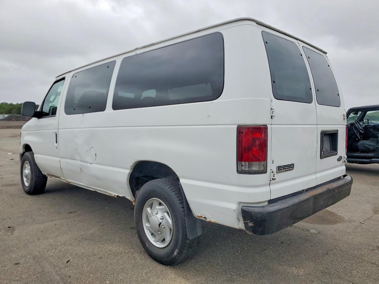 2008 Ford Econoline E250 Van White vin: 1FTNE24L18DA41491