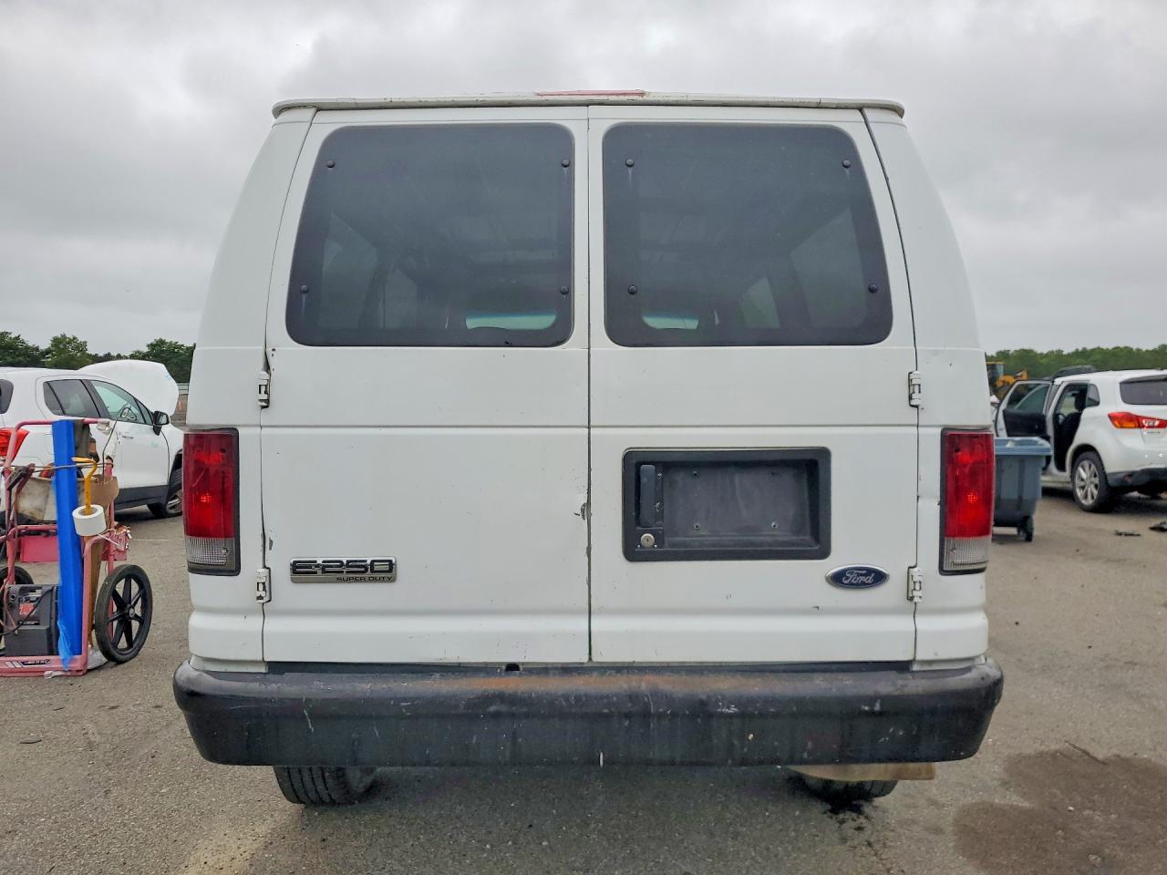 2008 Ford Econoline E250 Van White vin: 1FTNE24L18DA41491