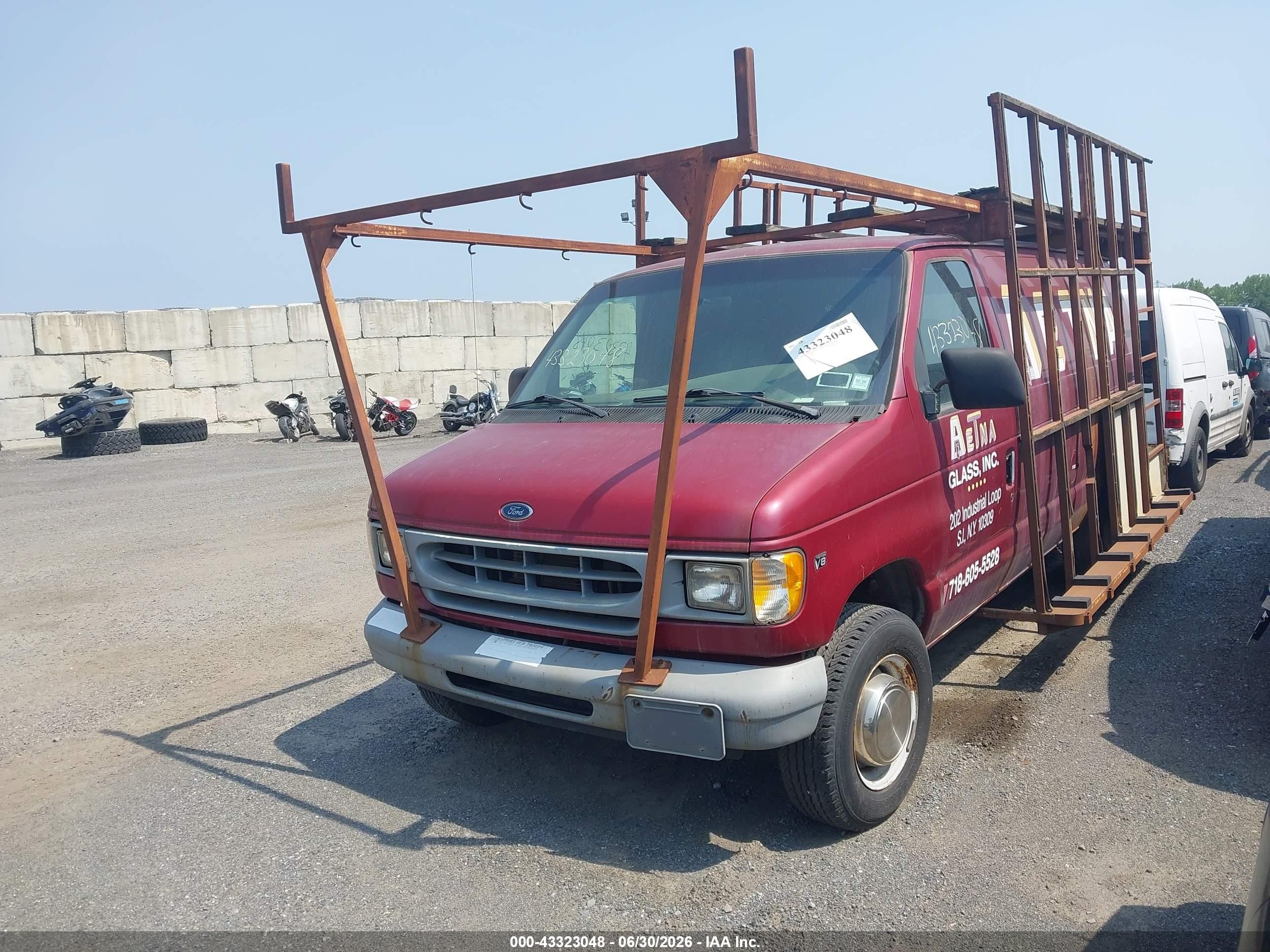 2000 Ford E-250 Commercial/recreational Red vin: 1FTNE24L1YHA32475