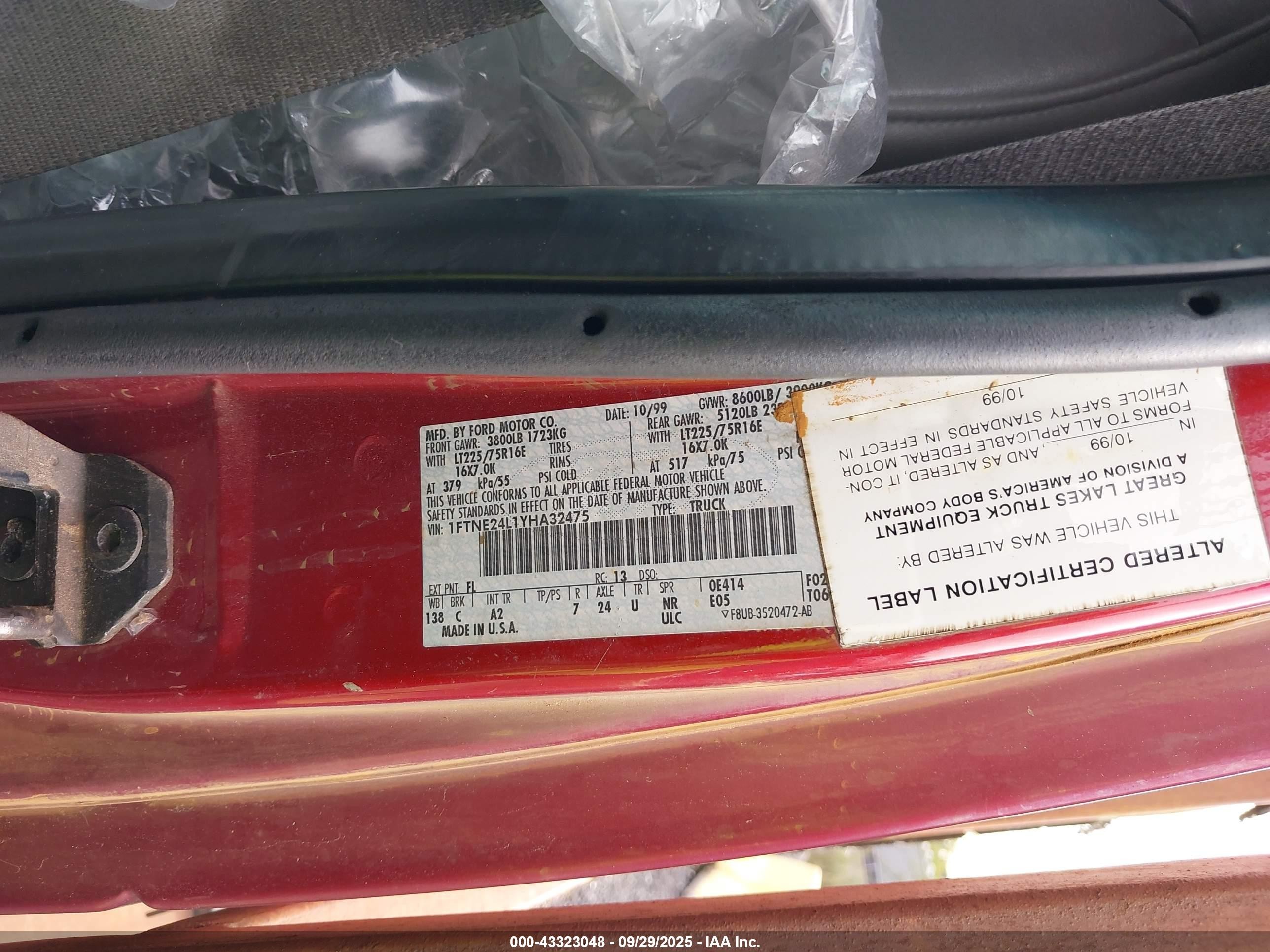 2000 Ford E-250 Commercial/recreational Red vin: 1FTNE24L1YHA32475