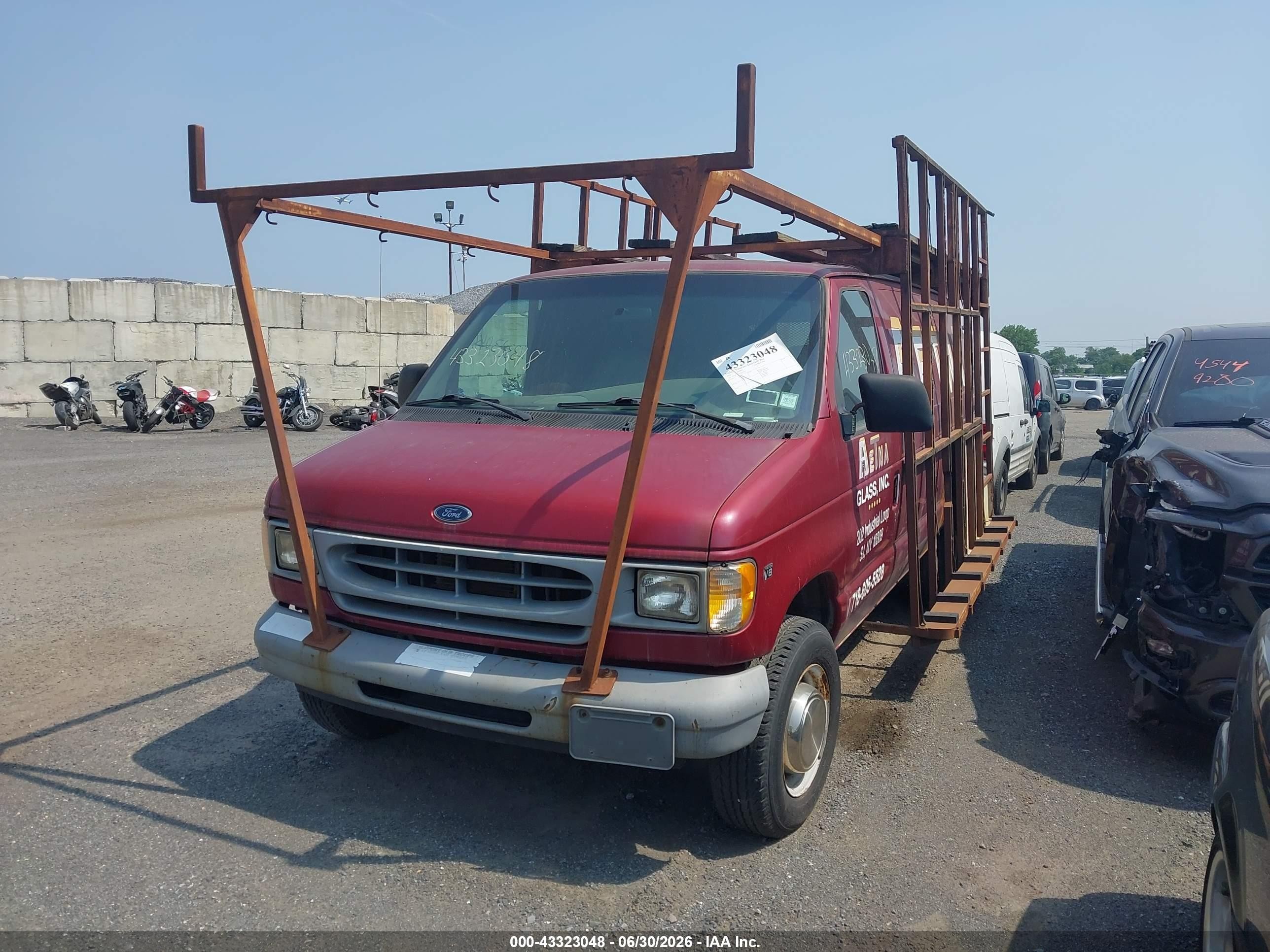 2000 Ford E-250 Commercial/recreational Red vin: 1FTNE24L1YHA32475
