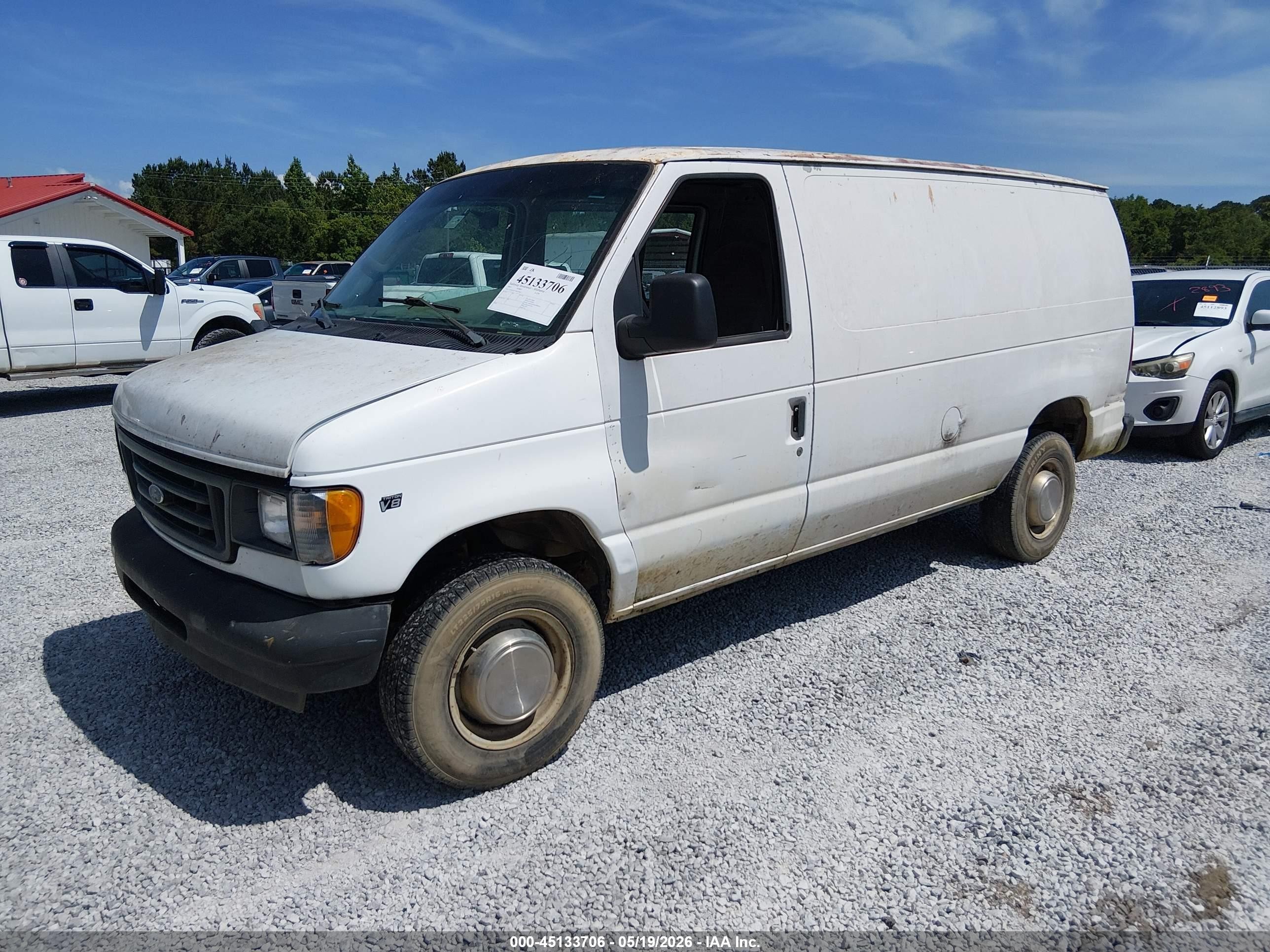 2003 Ford E-250 Commercial/recreational White vin: 1FTNE24L23HA55062