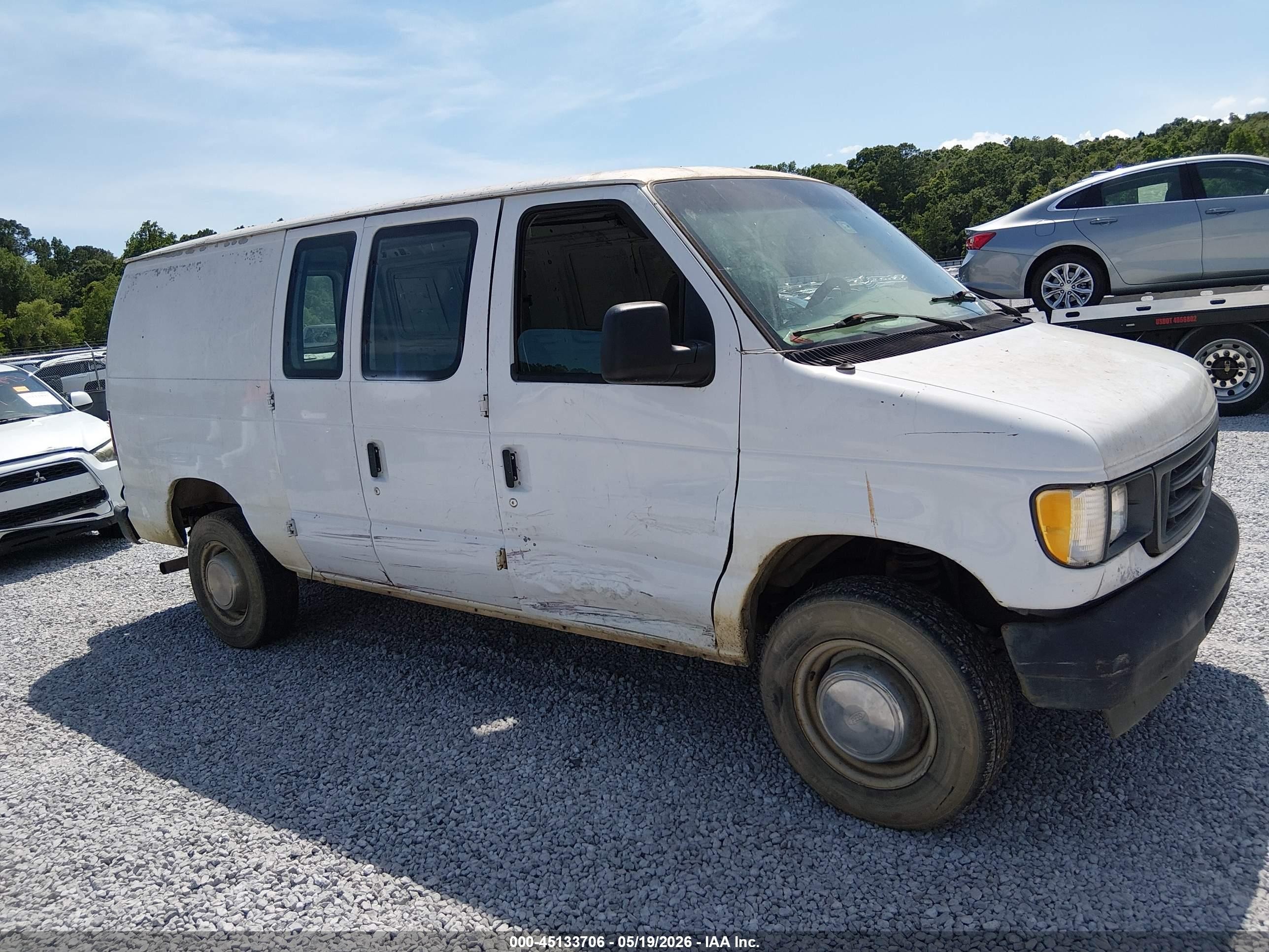 2003 Ford E-250 Commercial/recreational White vin: 1FTNE24L23HA55062