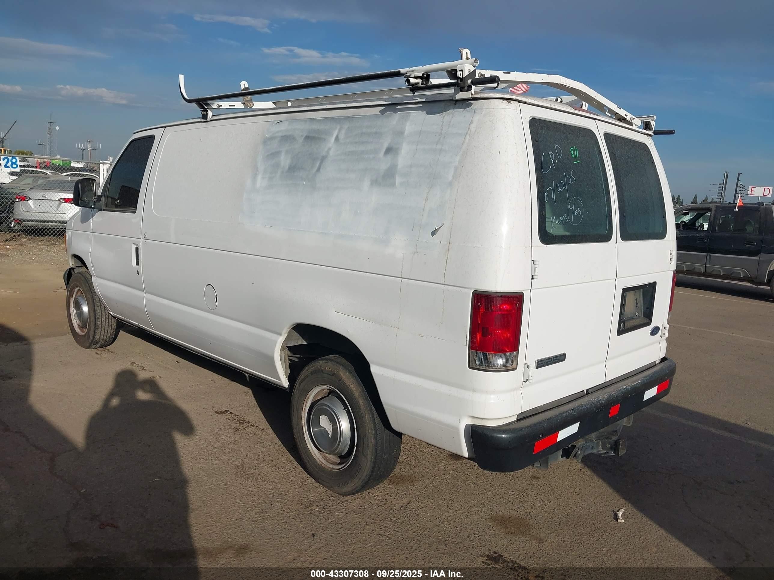 2006 Ford E-250 Commercial/recreational White vin: 1FTNE24L26DB34145