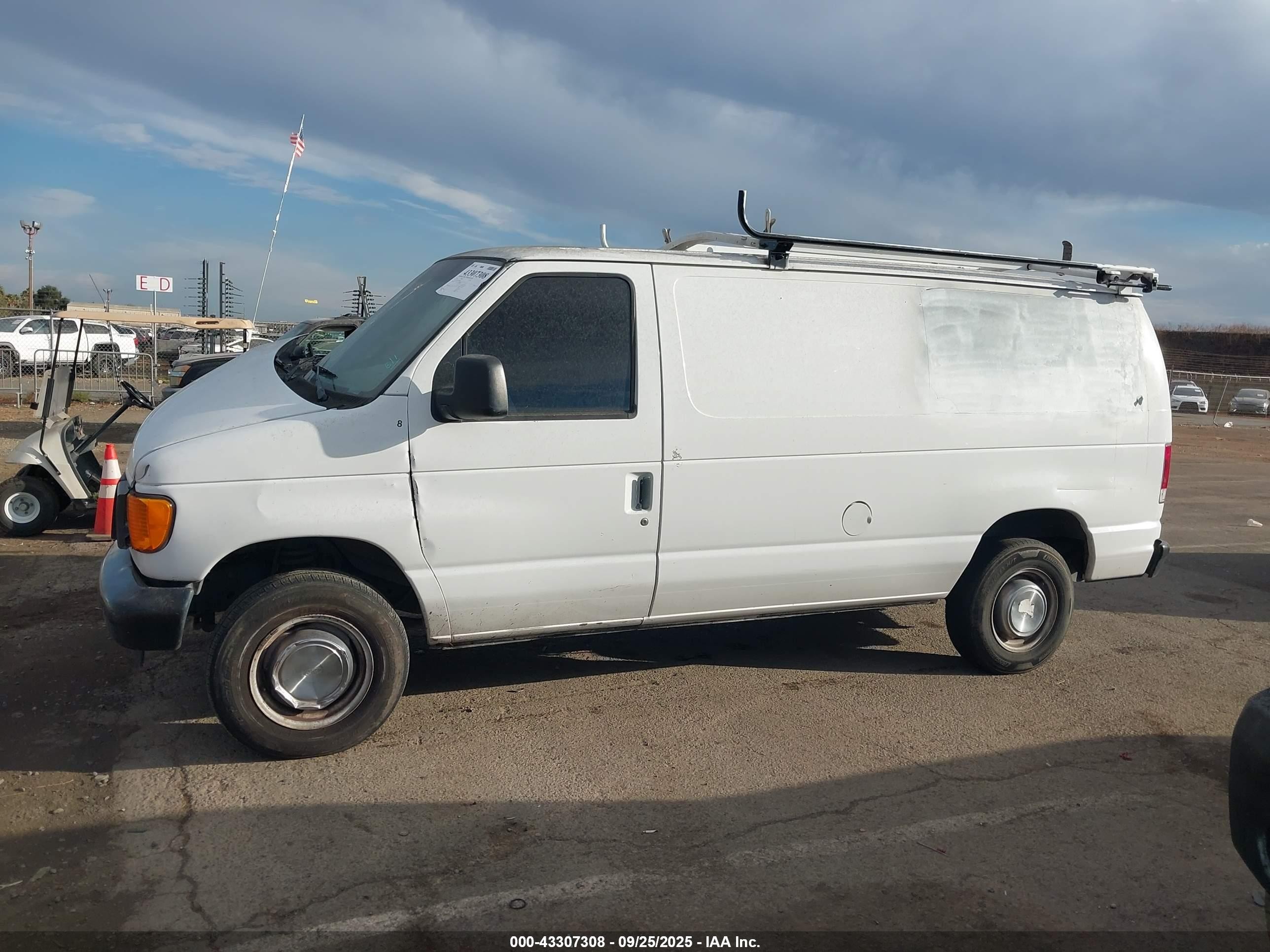 2006 Ford E-250 Commercial/recreational White vin: 1FTNE24L26DB34145