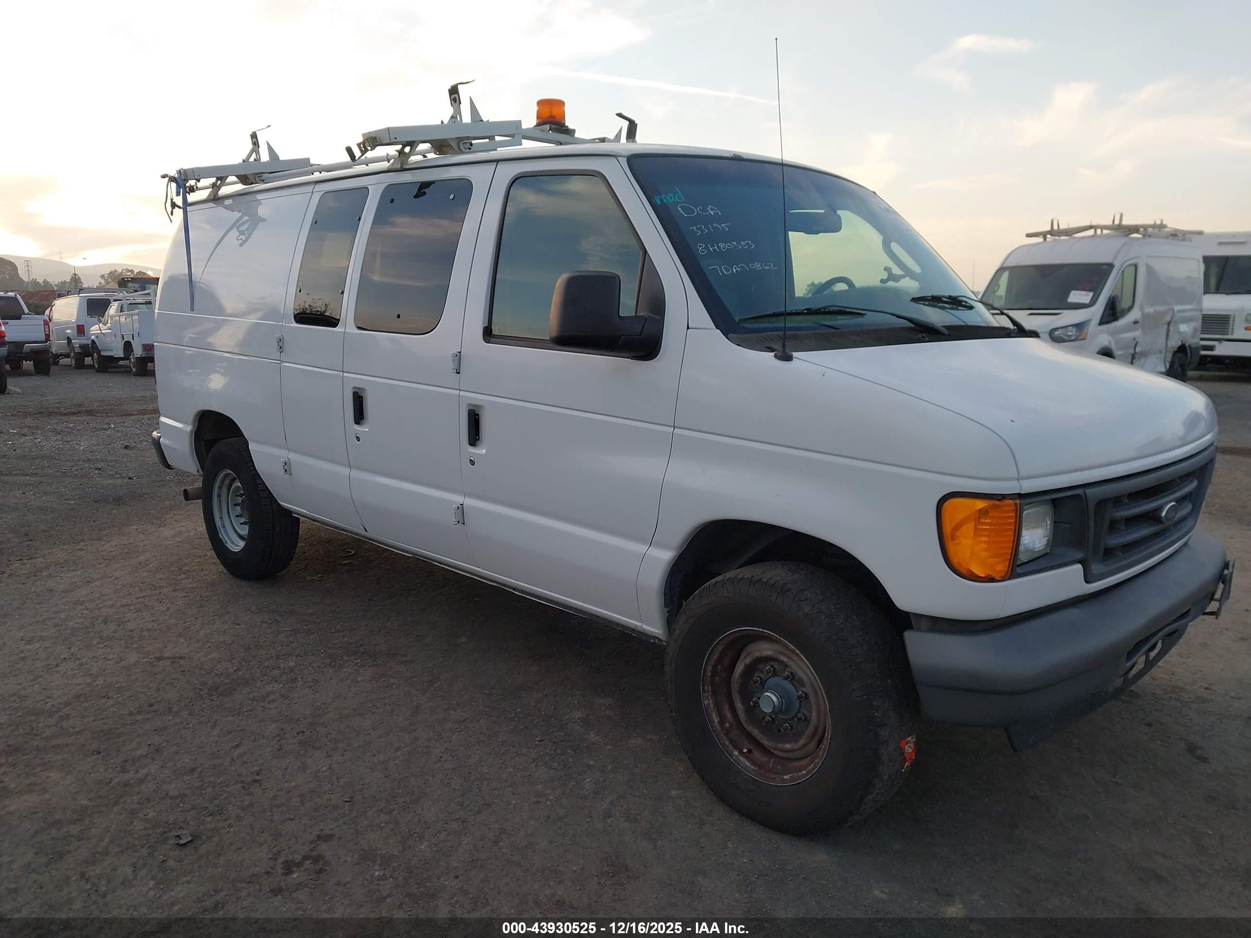2007 Ford E-250 Commercial/recreational White vin: 1FTNE24L37DA70862