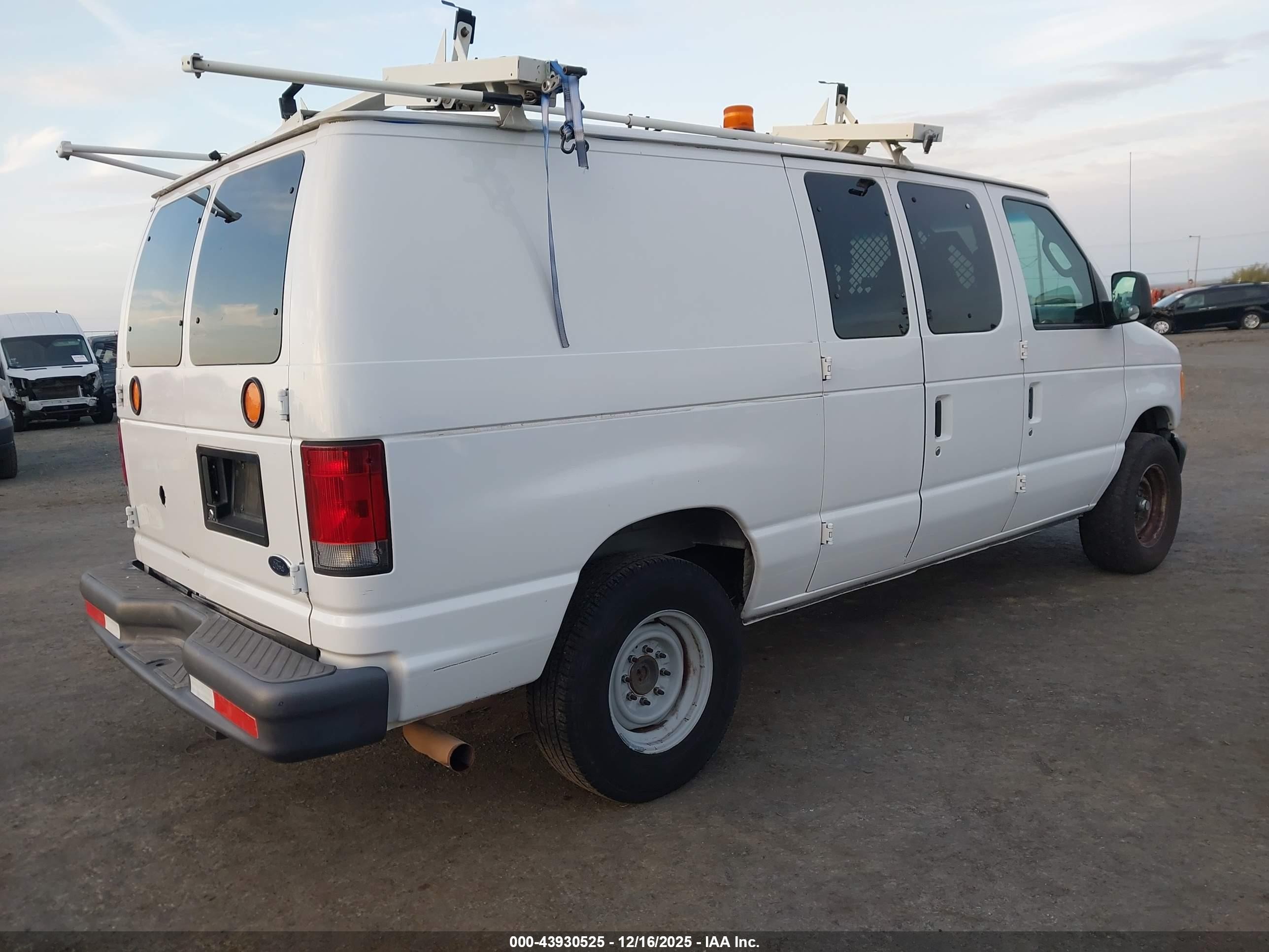 2007 Ford E-250 Commercial/recreational White vin: 1FTNE24L37DA70862