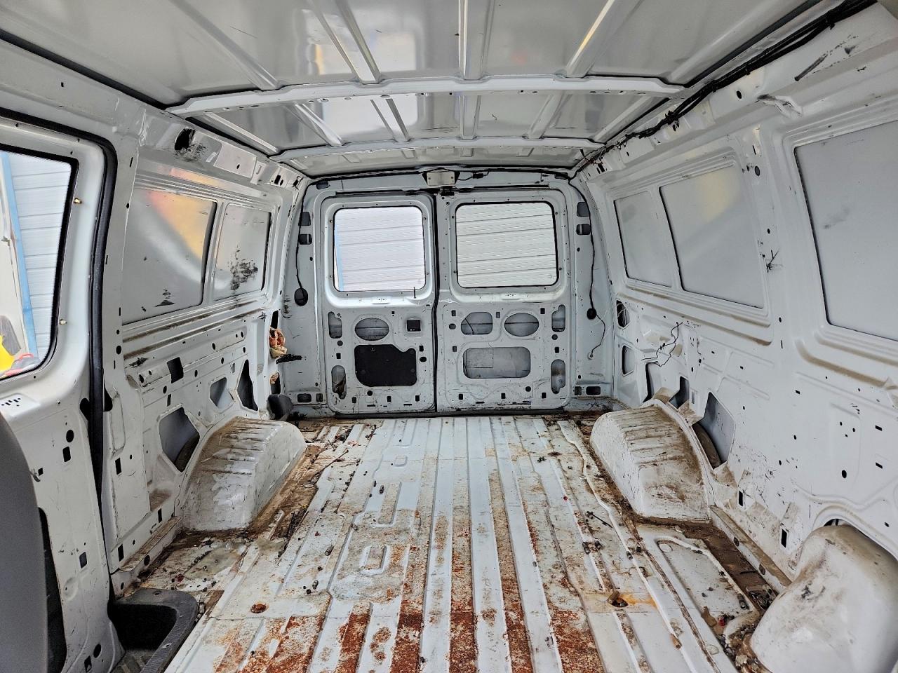 2005 Ford Econoline E250 Van White vin: 1FTNE24L45HA36869