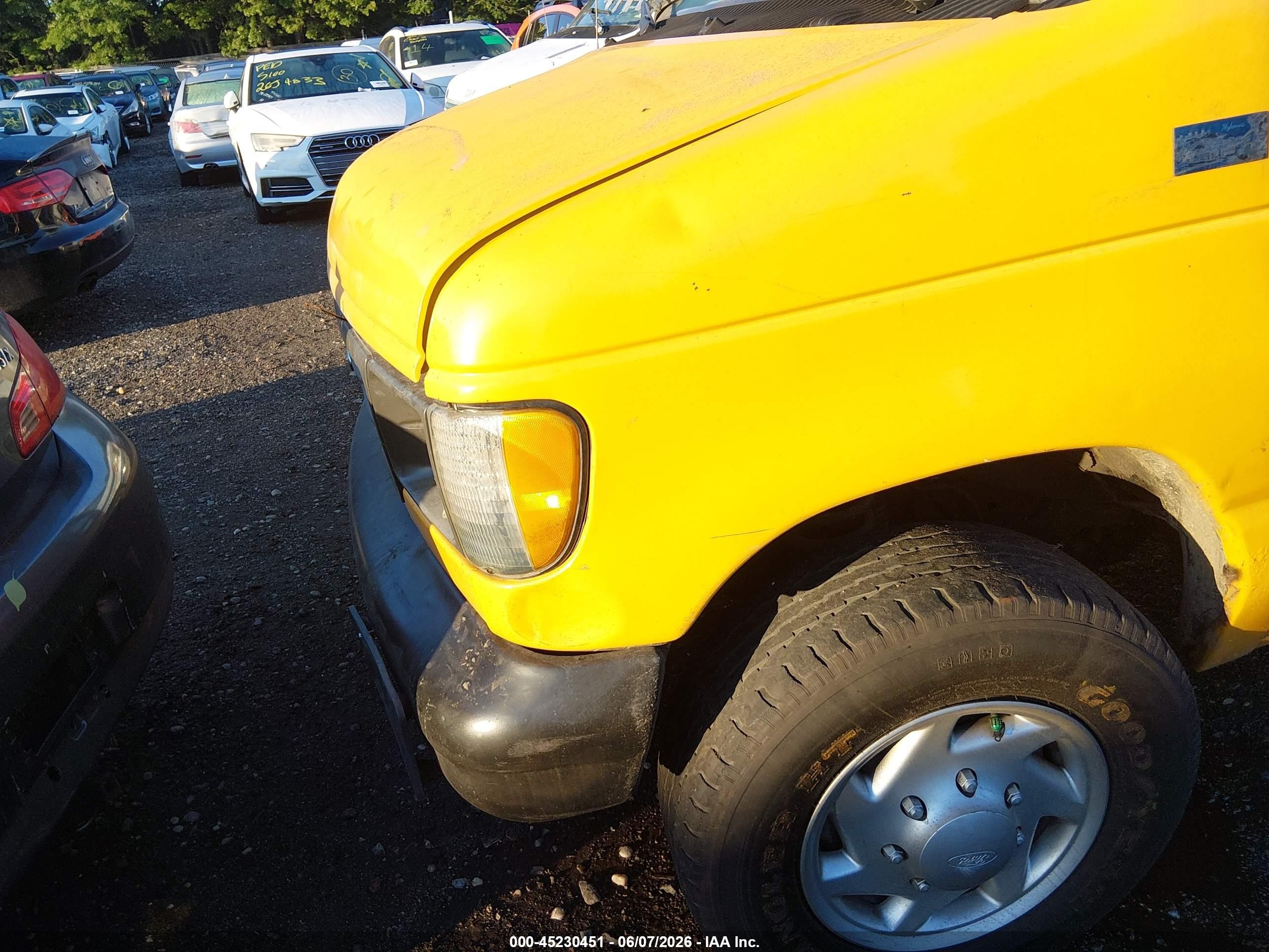 2006 Ford E-250 Commercial/recreational Yellow vin: 1FTNE24L46DB08677