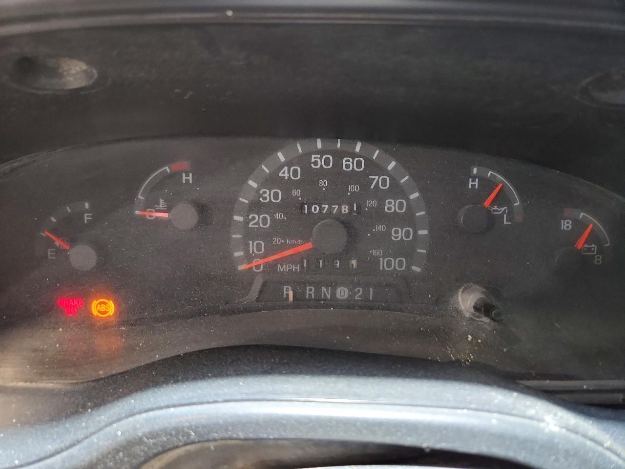 2002 Ford Econoline E250 Van White vin: 1FTNE24L52HA10745