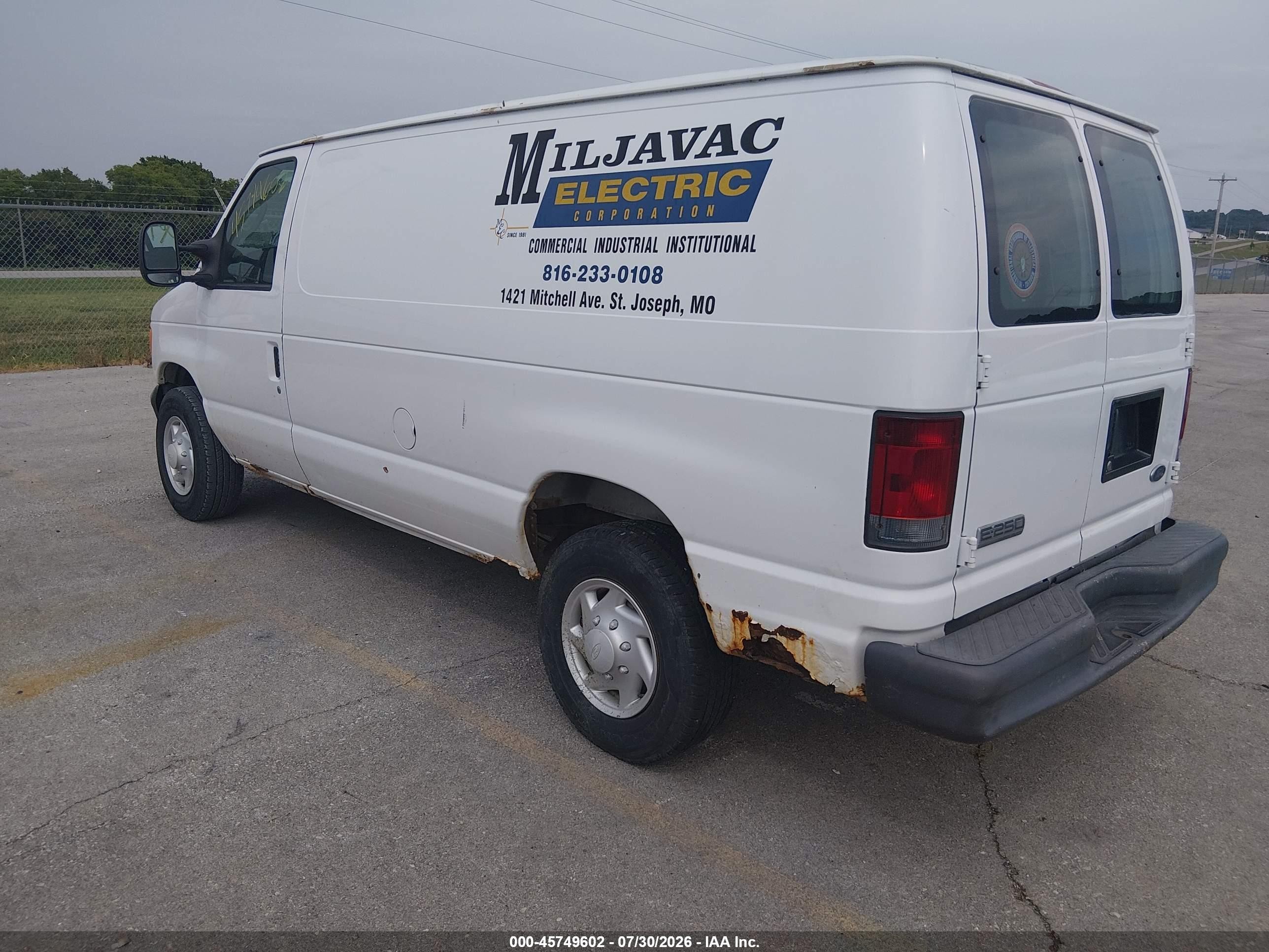 2007 Ford E-250 Commercial/recreational White vin: 1FTNE24L57DA50693