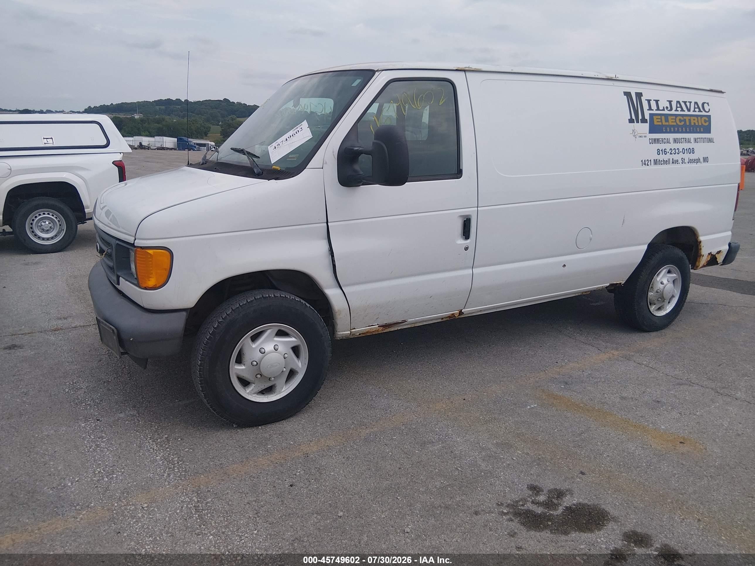 2007 Ford E-250 Commercial/recreational White vin: 1FTNE24L57DA50693