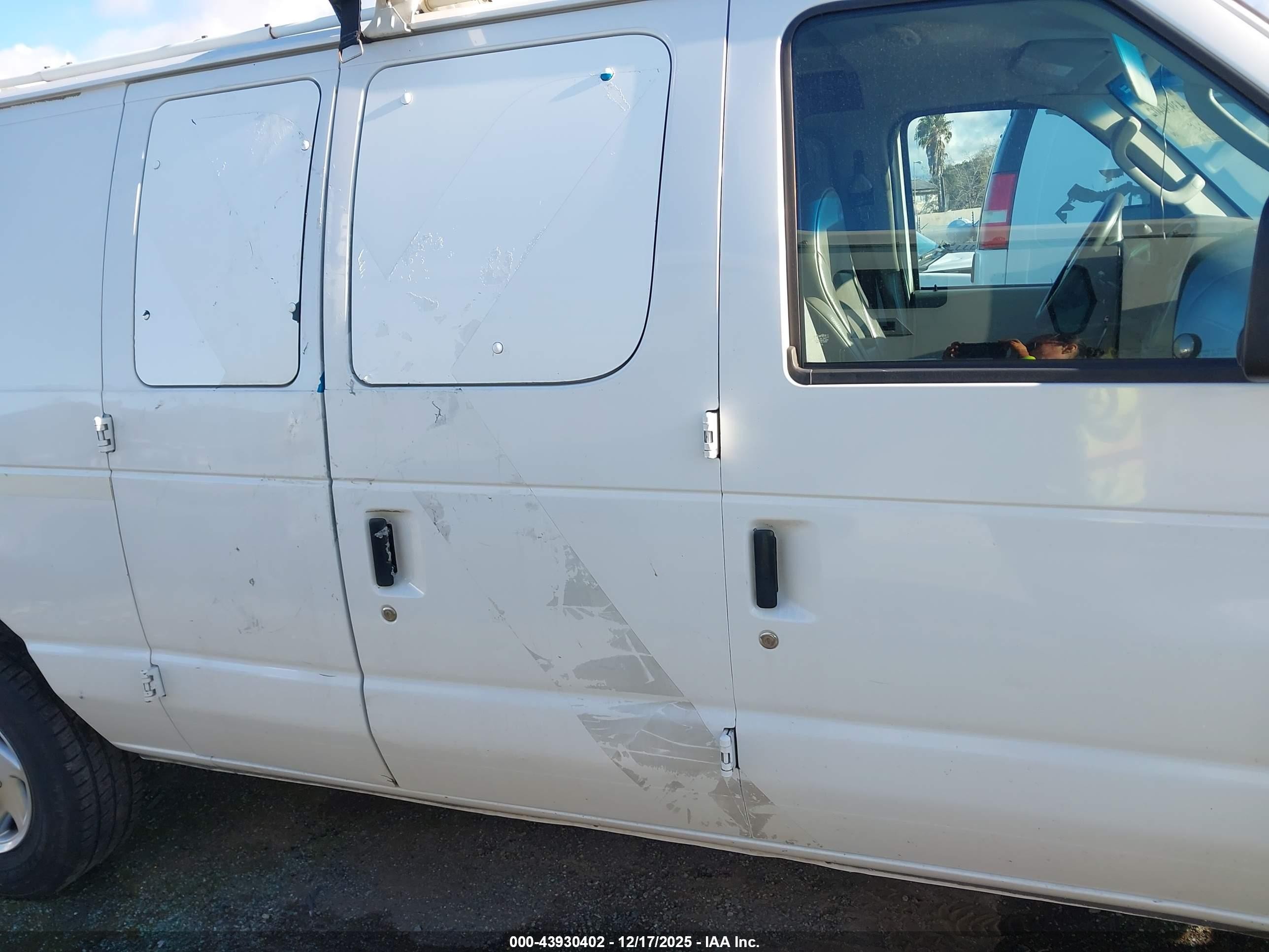 2007 Ford E-250 Commercial/recreational Белый vin: 1FTNE24L57DA70863
