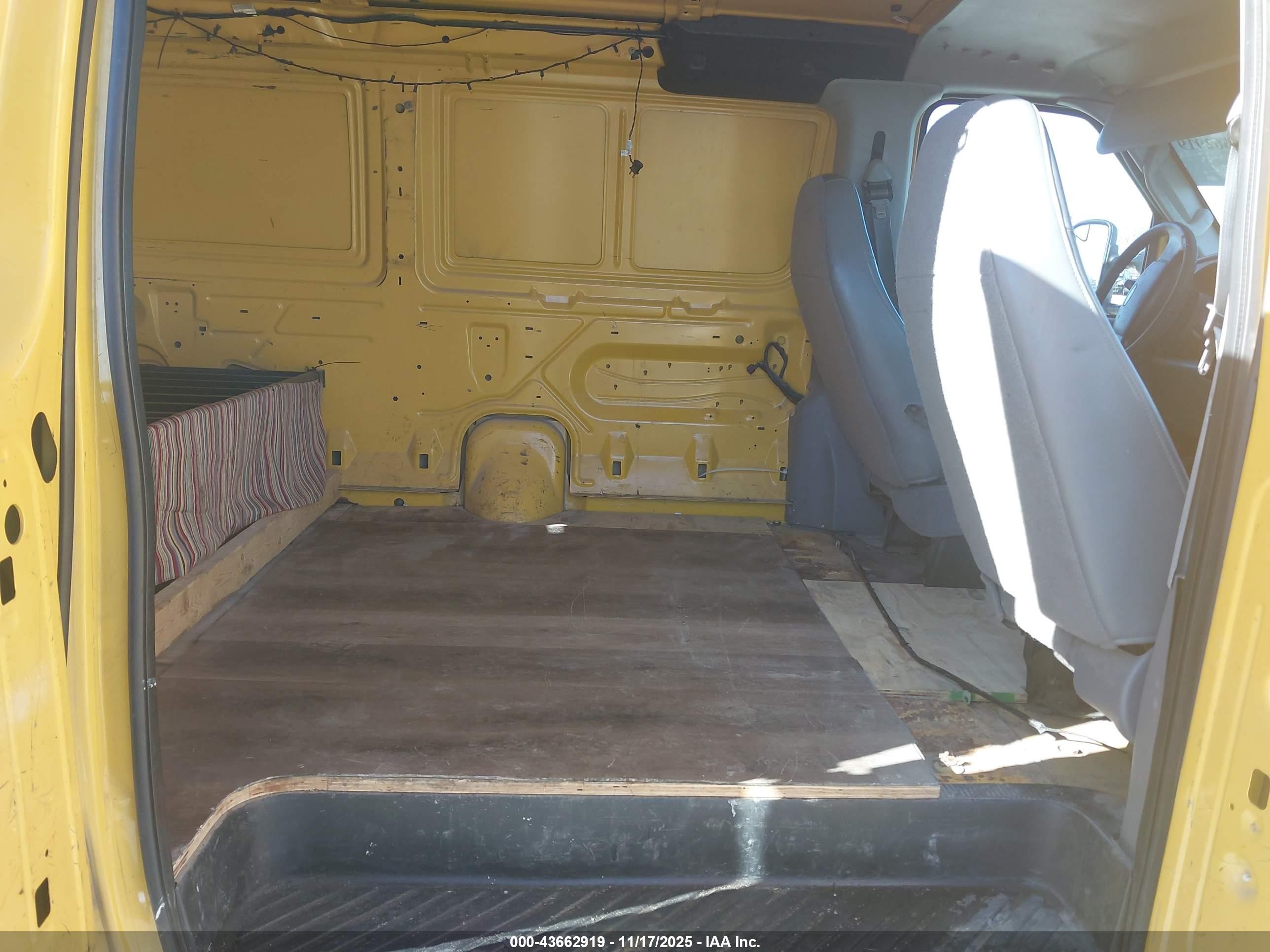 2007 Ford E-250 Commercial/recreational Yellow vin: 1FTNE24L57DA94399