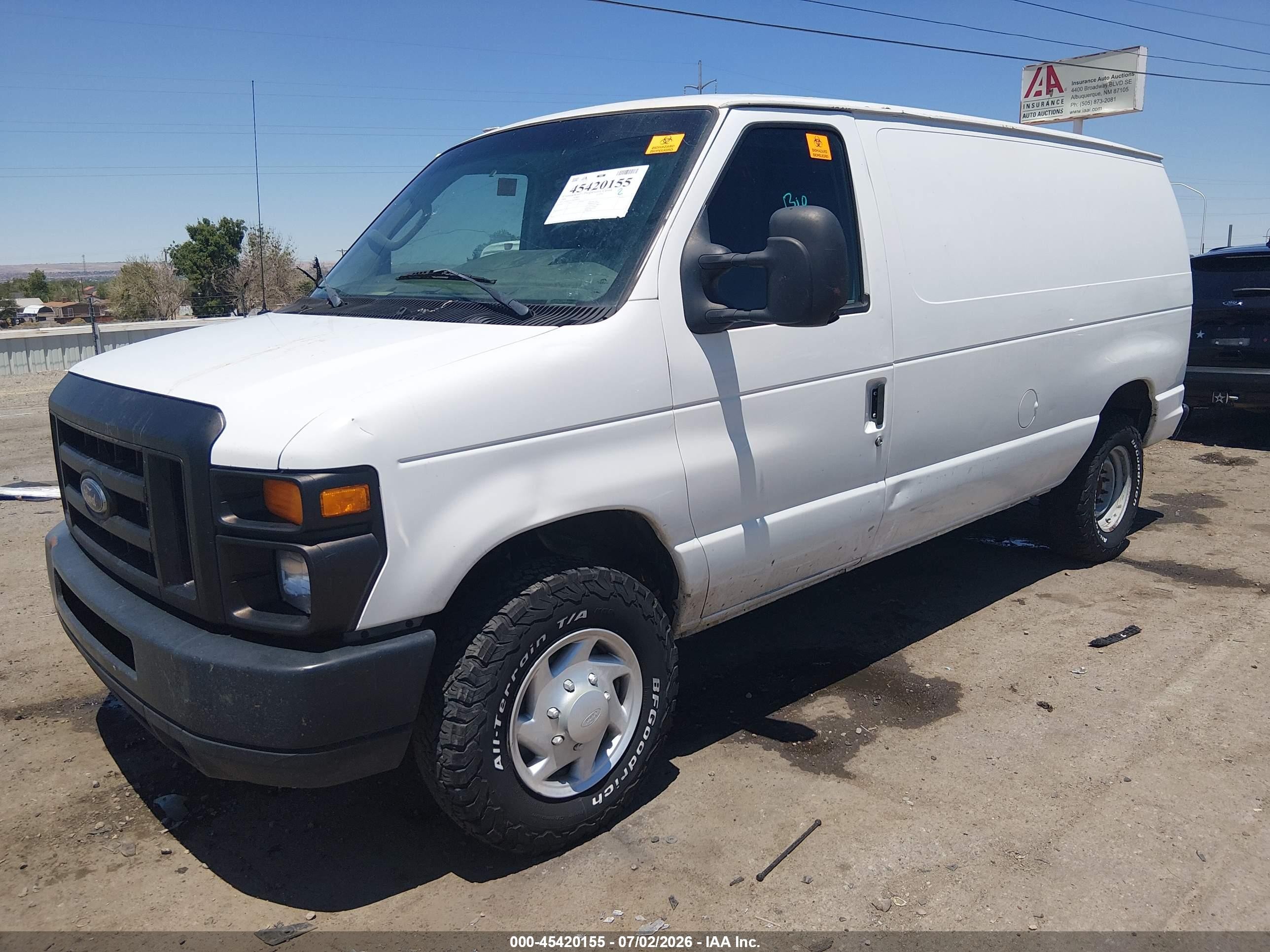 2009 Ford E-250   White vin: 1FTNE24L59DA00816