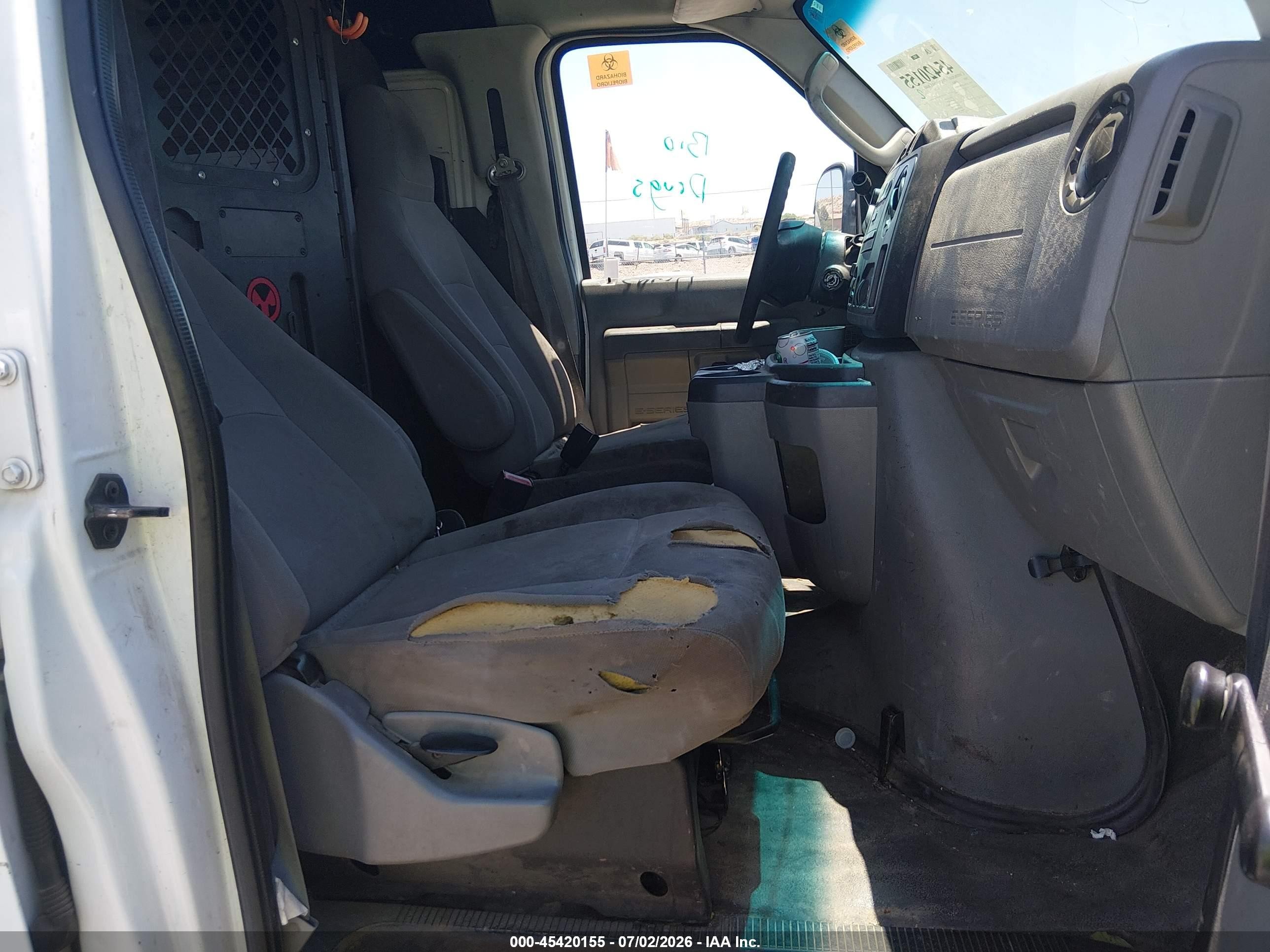 2009 Ford E-250   White vin: 1FTNE24L59DA00816