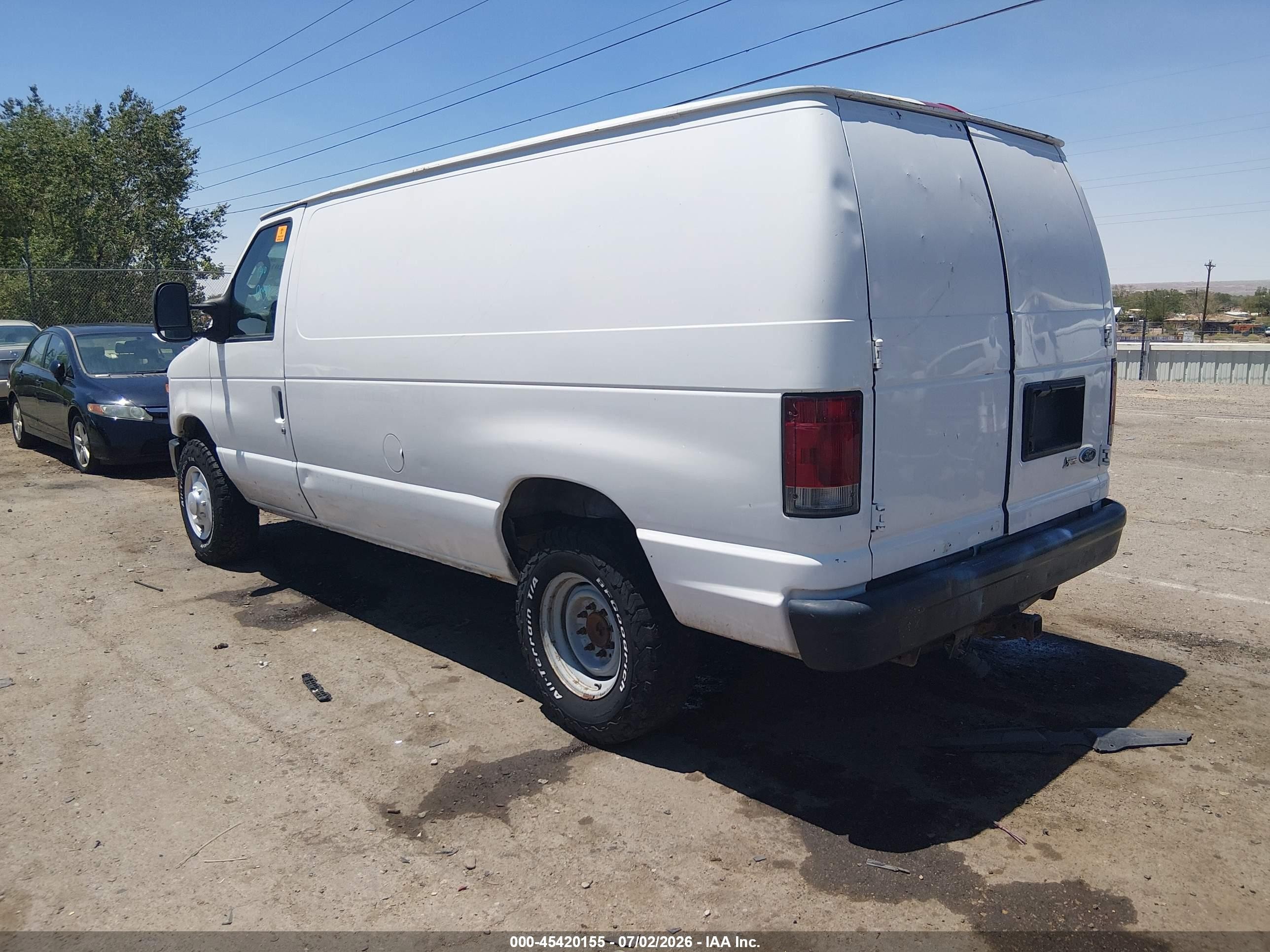 2009 Ford E-250   White vin: 1FTNE24L59DA00816