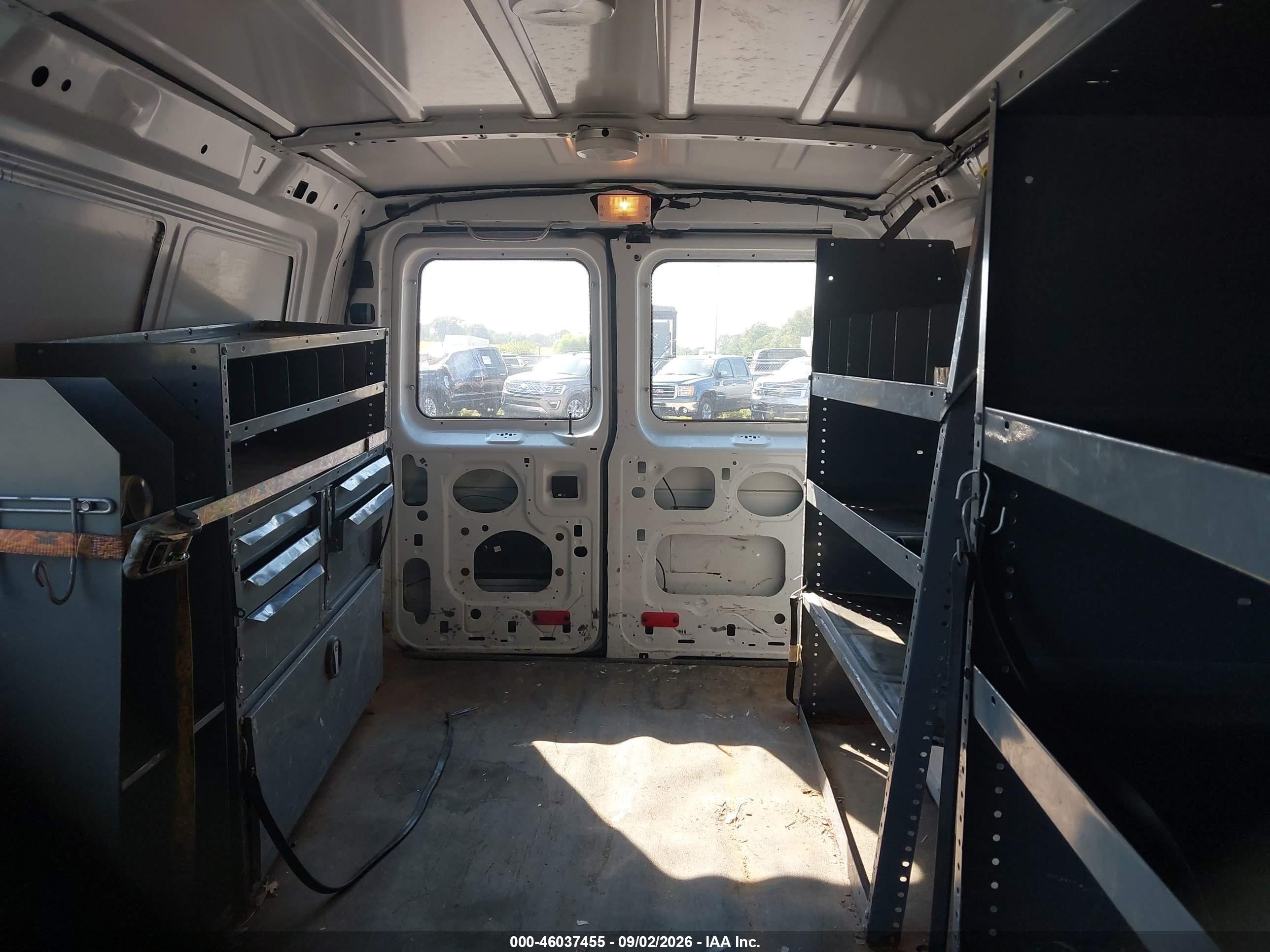 2009 Ford E-250 Commercial/recreational White vin: 1FTNE24L59DA05885