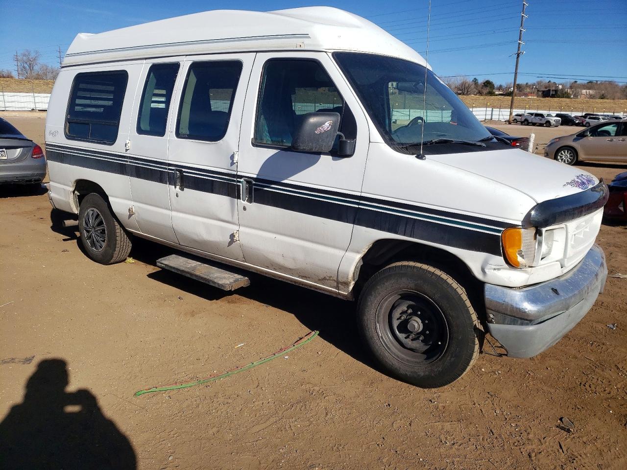 1998 Ford Econoline E250 Van White vin: 1FTNE24L5WHB73059