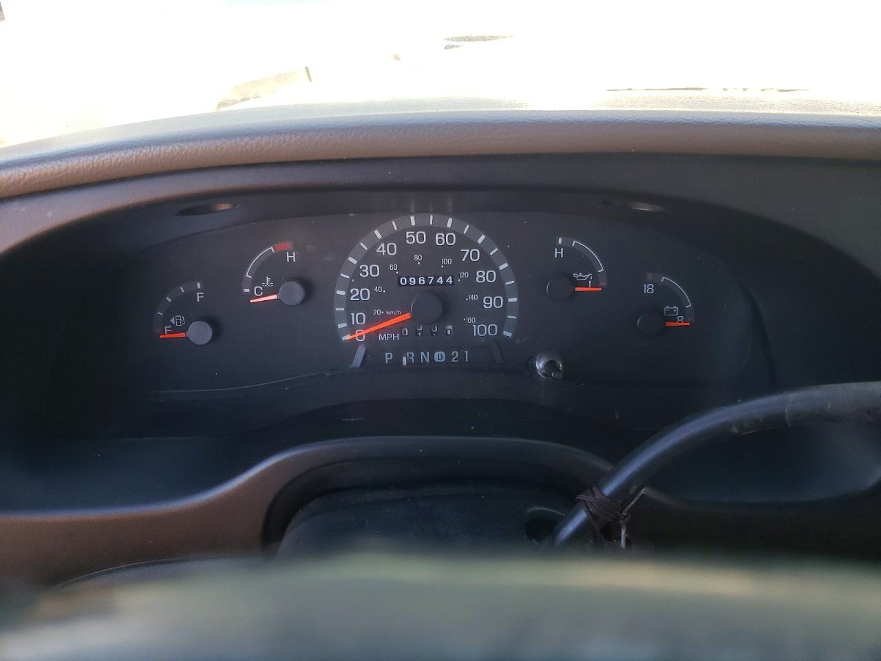 1998 Ford Econoline E250 Van White vin: 1FTNE24L5WHB73059