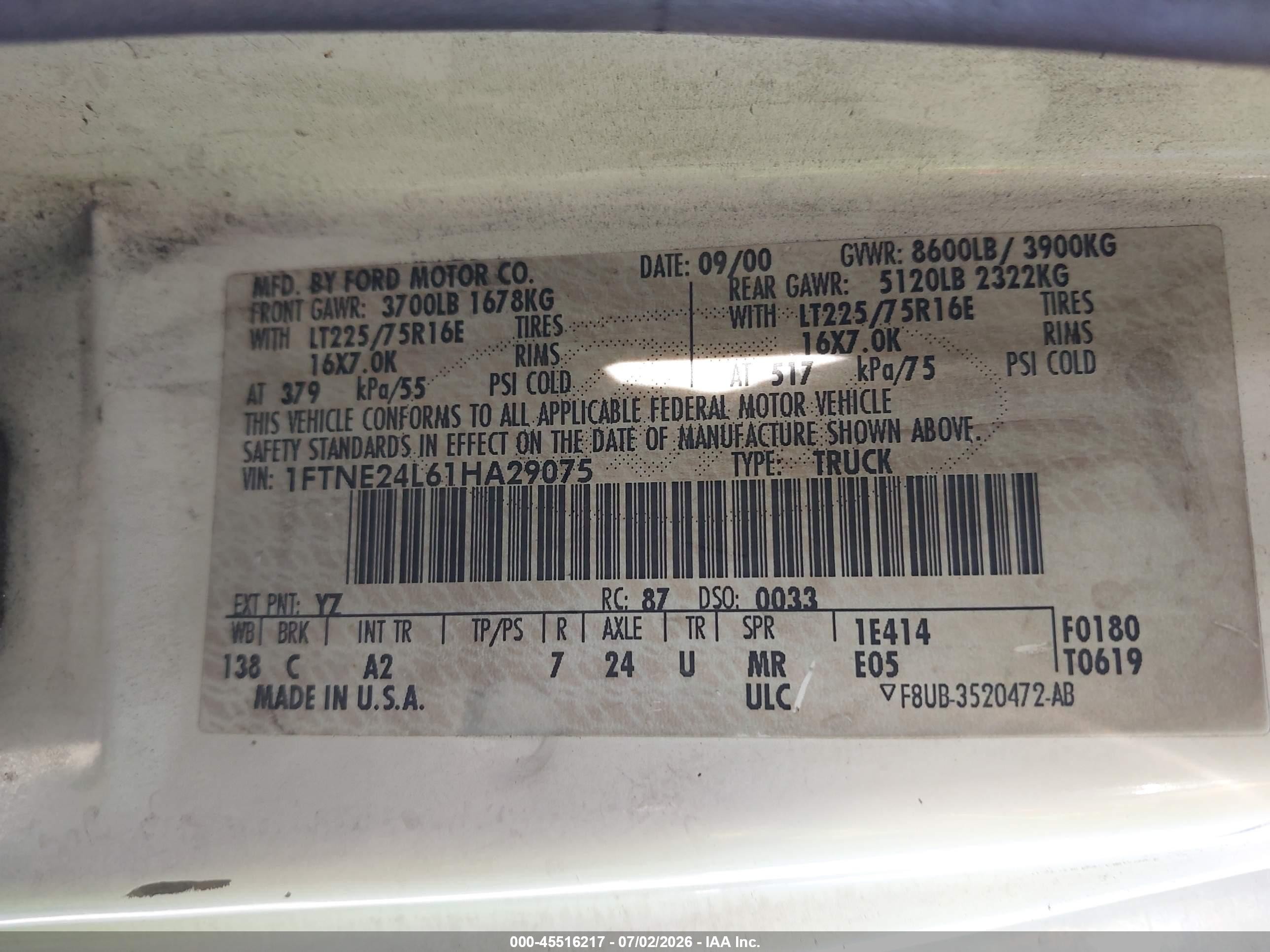 2001 Ford E-250   White vin: 1FTNE24L61HA29075