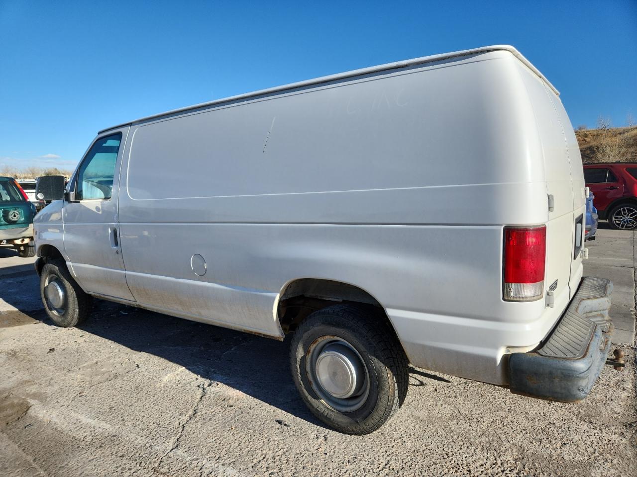 2001 Ford Econoline E250 Van Белый vin: 1FTNE24L61HB03675