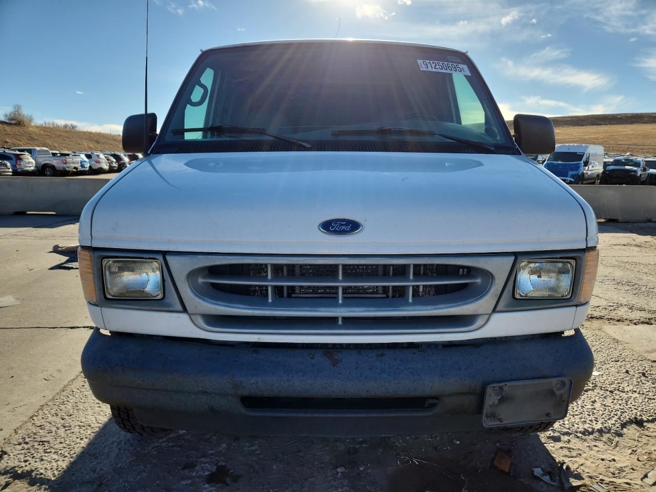 2001 Ford Econoline E250 Van Белый vin: 1FTNE24L61HB03675