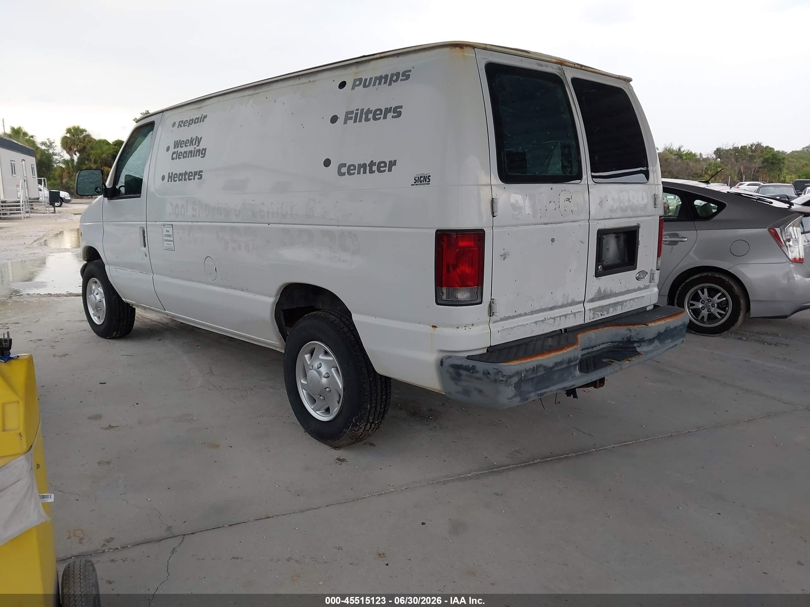2002 Ford E-250 Commercial/recreational White vin: 1FTNE24L62HB59746