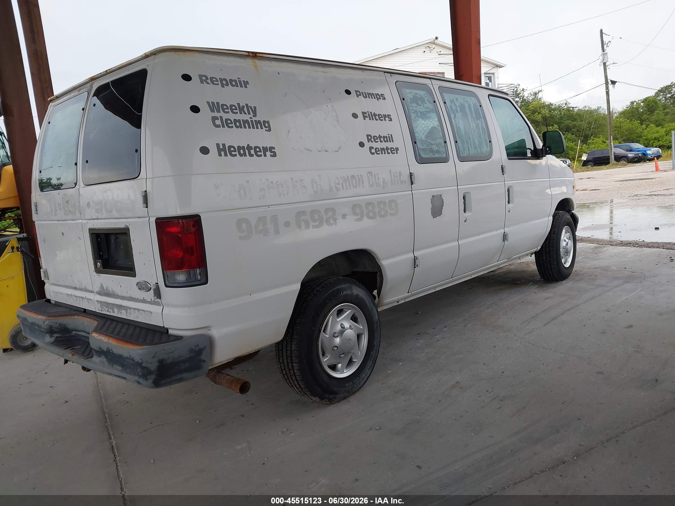 2002 Ford E-250 Commercial/recreational White vin: 1FTNE24L62HB59746