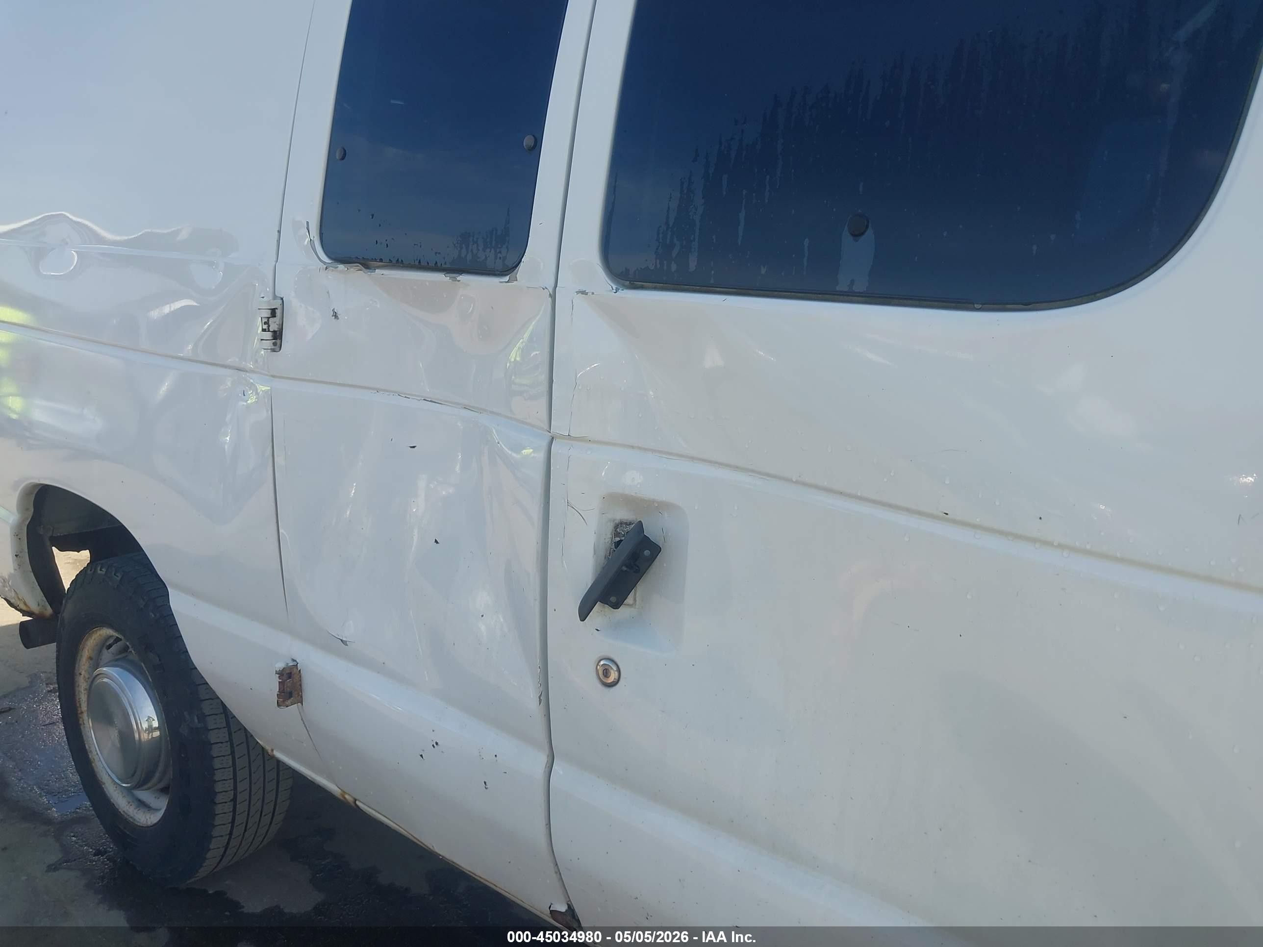 2006 Ford E-250 Commercial/recreational White vin: 1FTNE24L66DB16473
