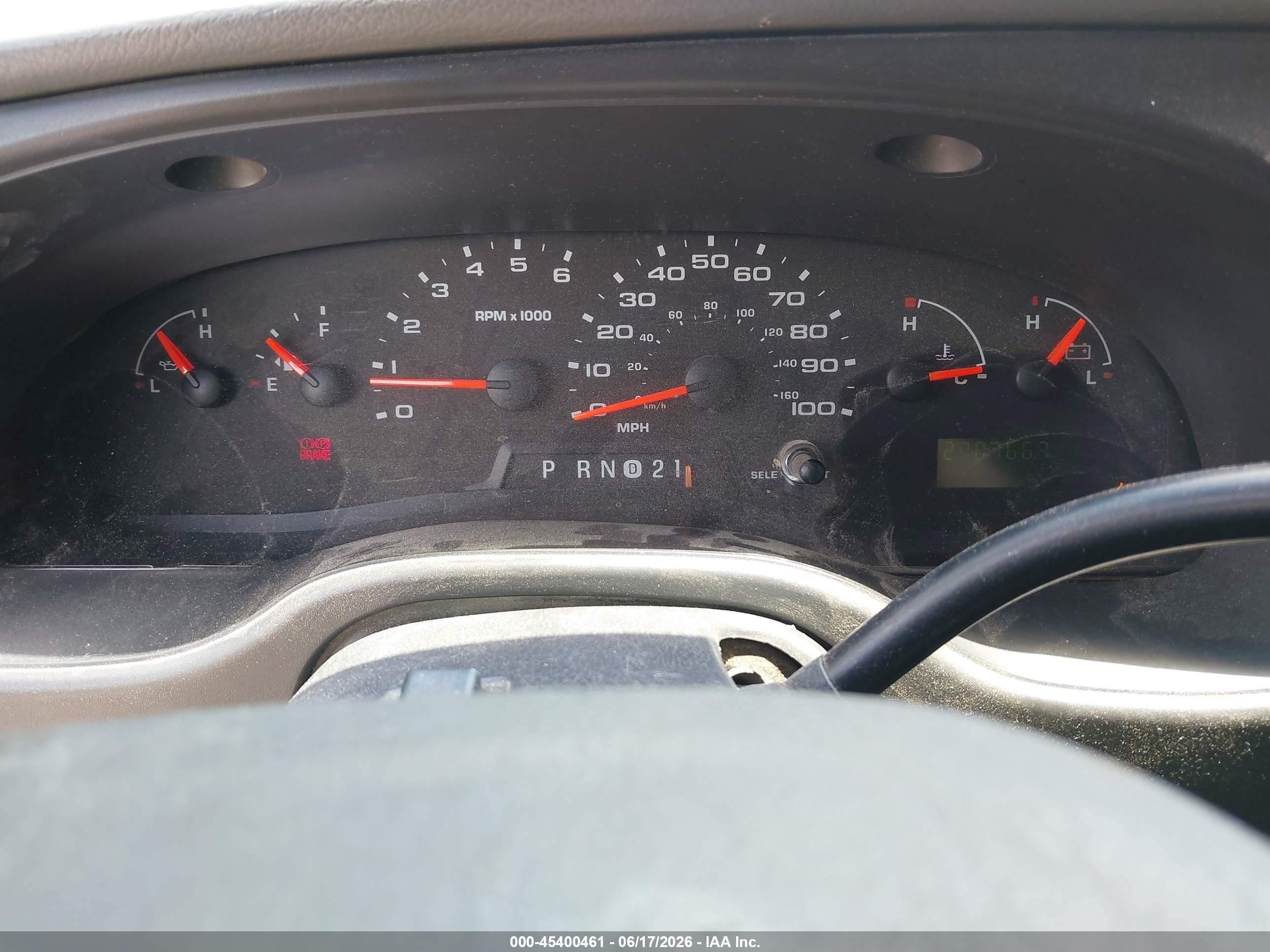 2008 Ford E-250 Commercial/recreational White vin: 1FTNE24L68DB55888