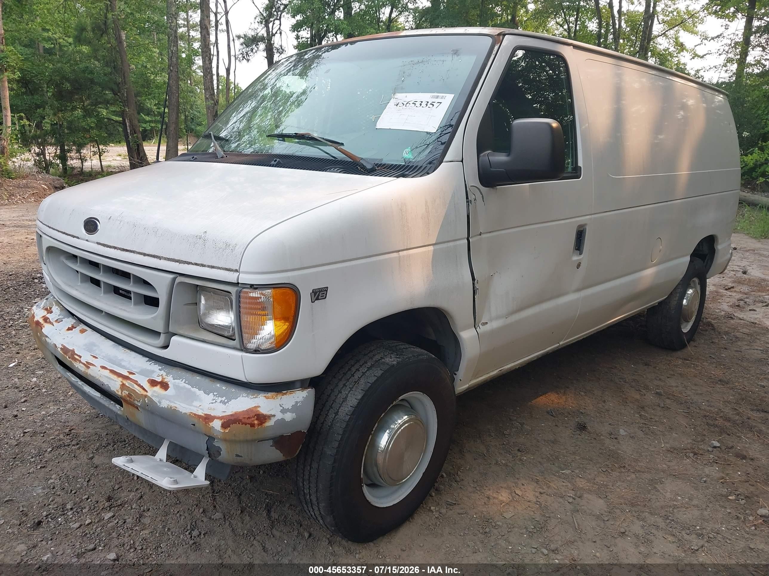 2002 Ford E-250 Commercial/recreational White vin: 1FTNE24L72HB37691